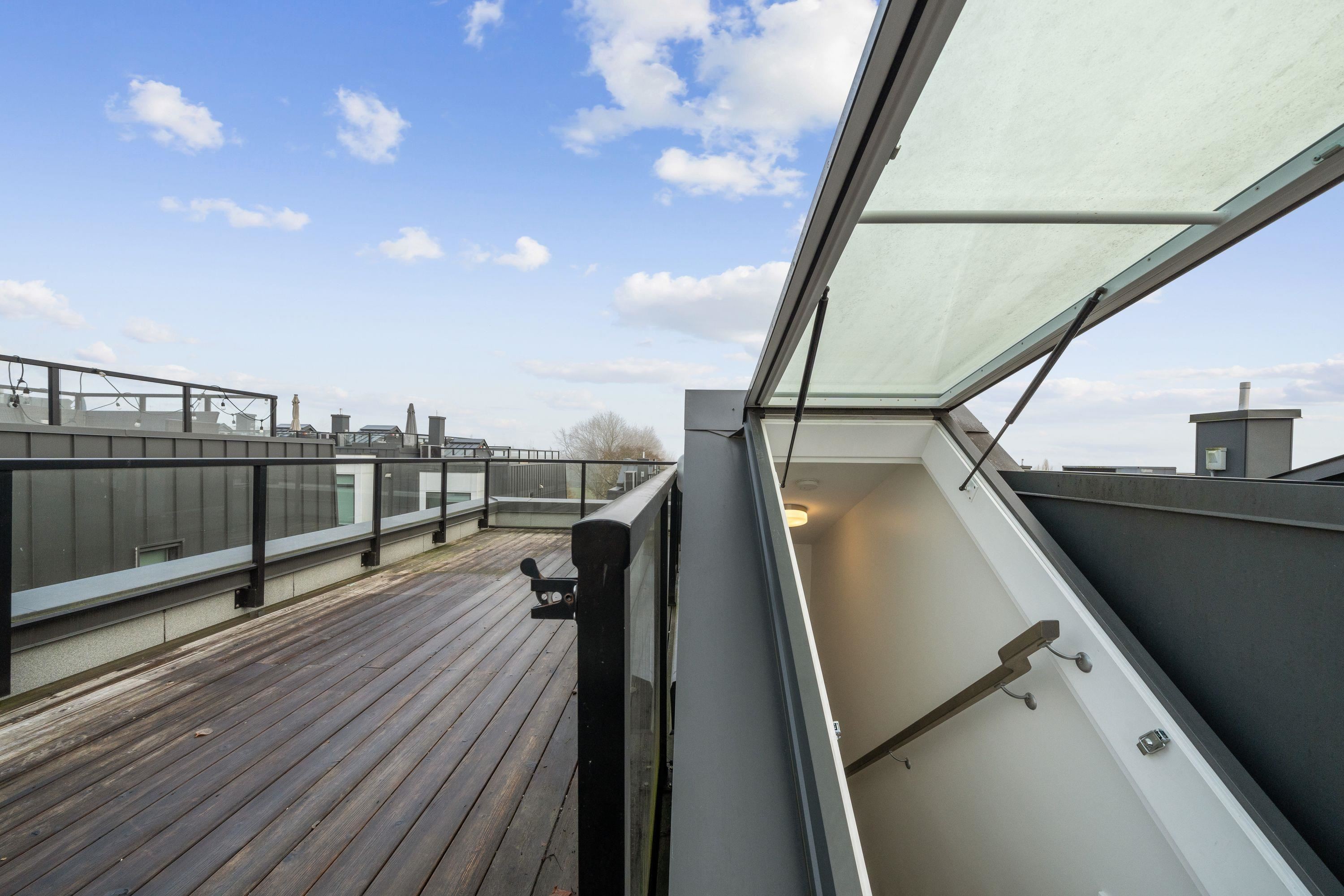 7615 Yukon Street, Vancouver, BC