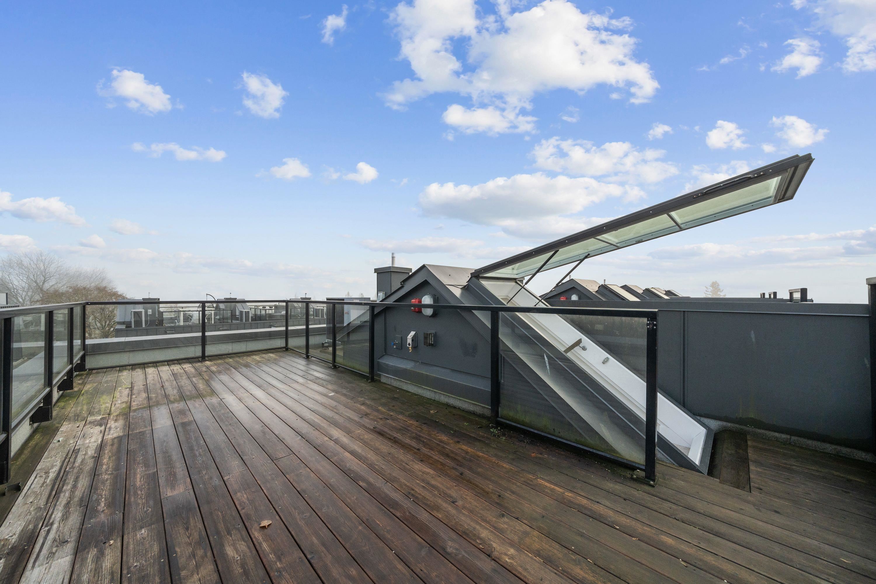 7615 Yukon Street, Vancouver, BC