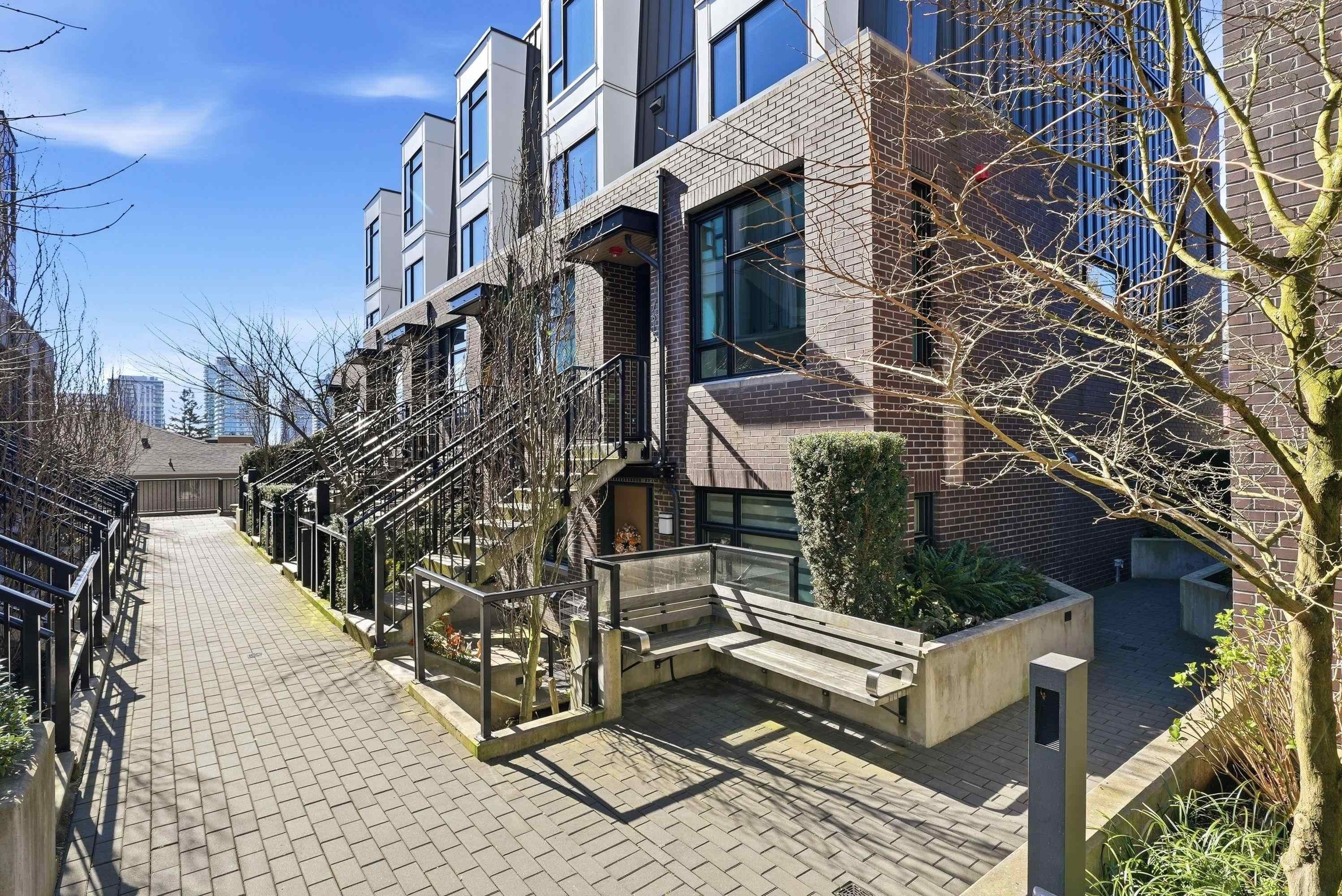 7615 Yukon Street, Vancouver, BC
