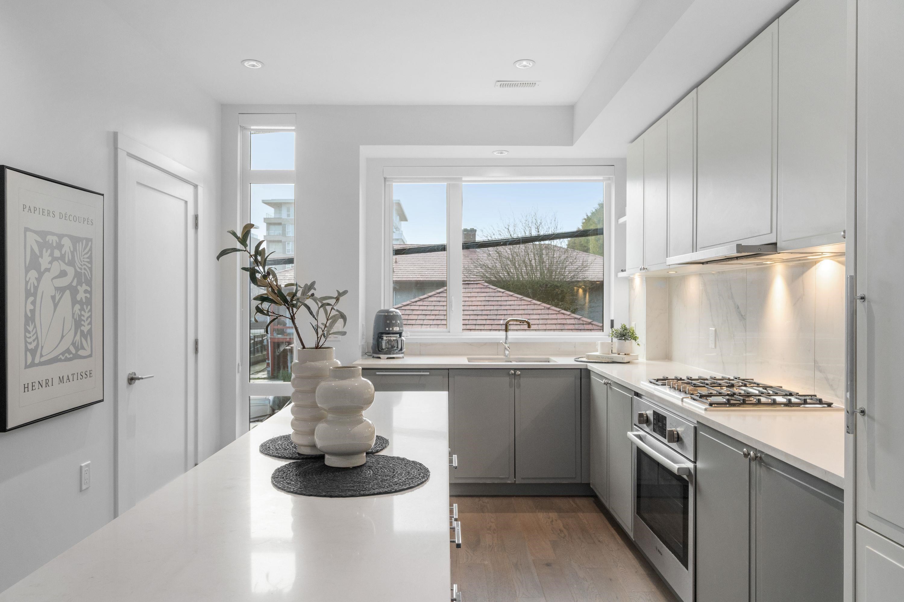 7615 Yukon Street, Vancouver, BC