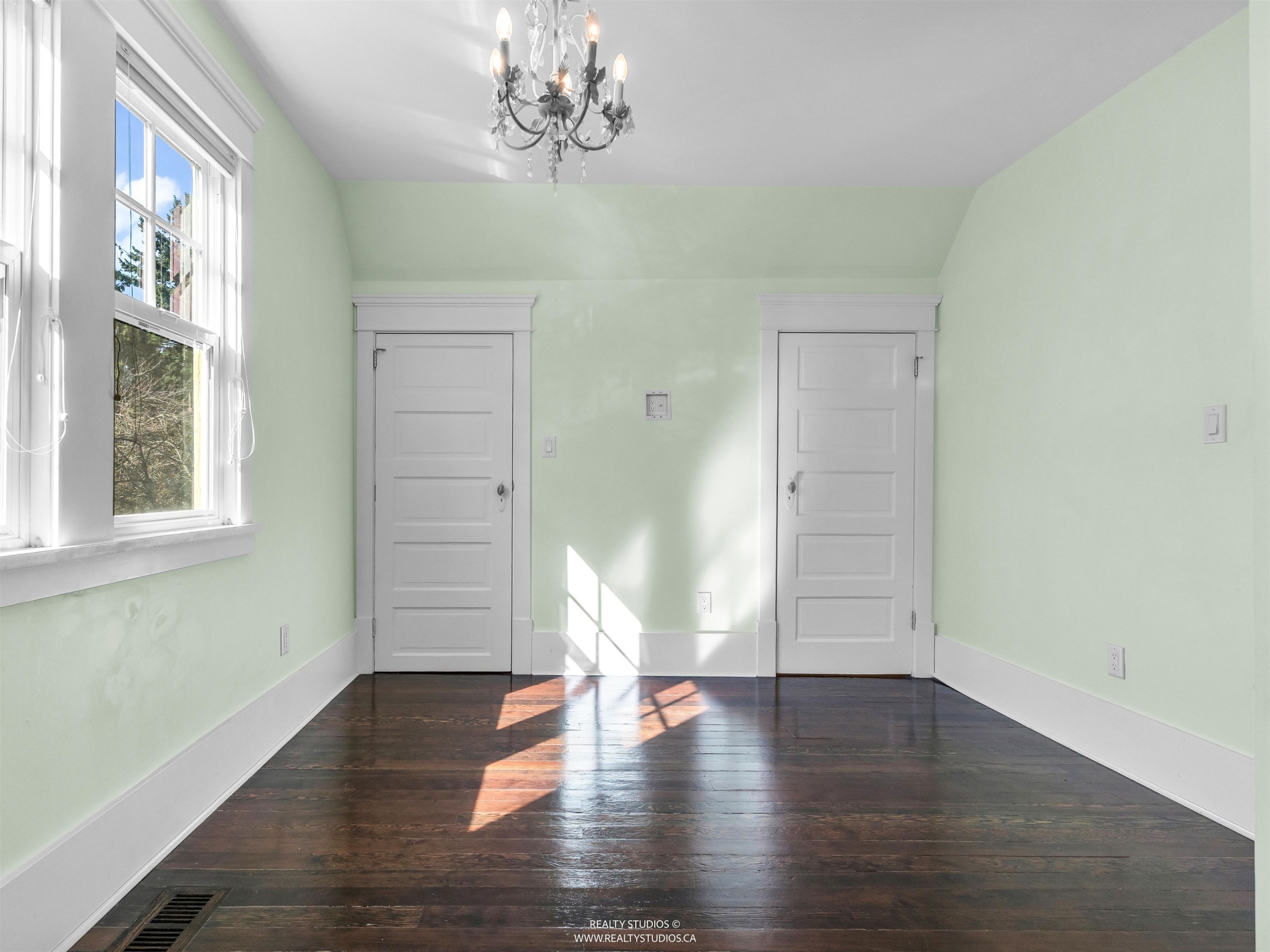 4446 Quebec Street, Vancouver, BC