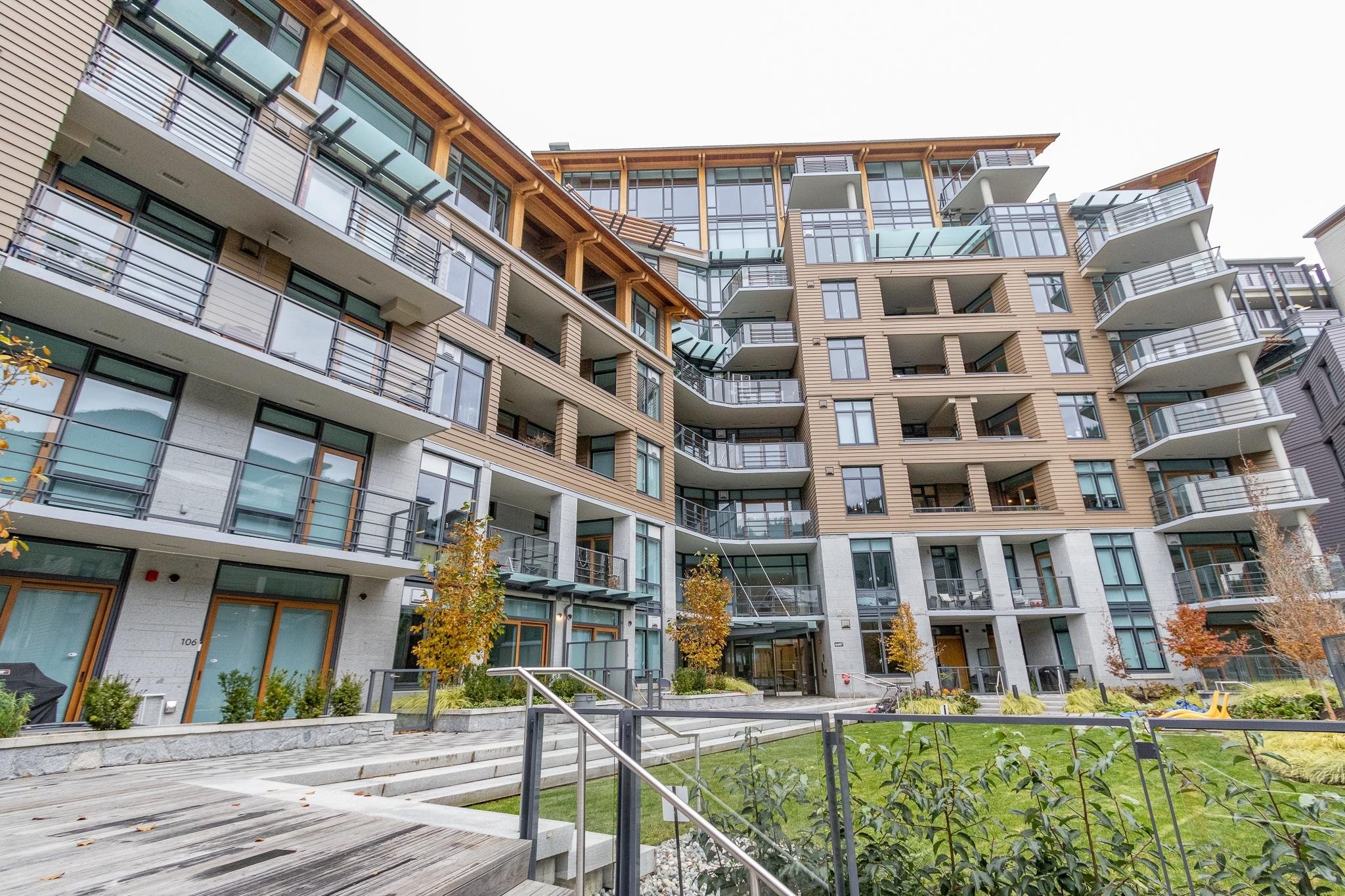 401-6687 Nelson Avenue, West Vancouver, BC