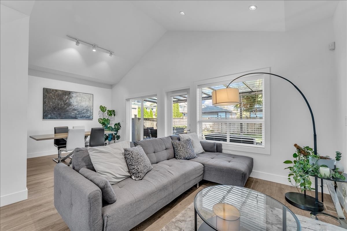 7430 Canada Way, Burnaby, BC