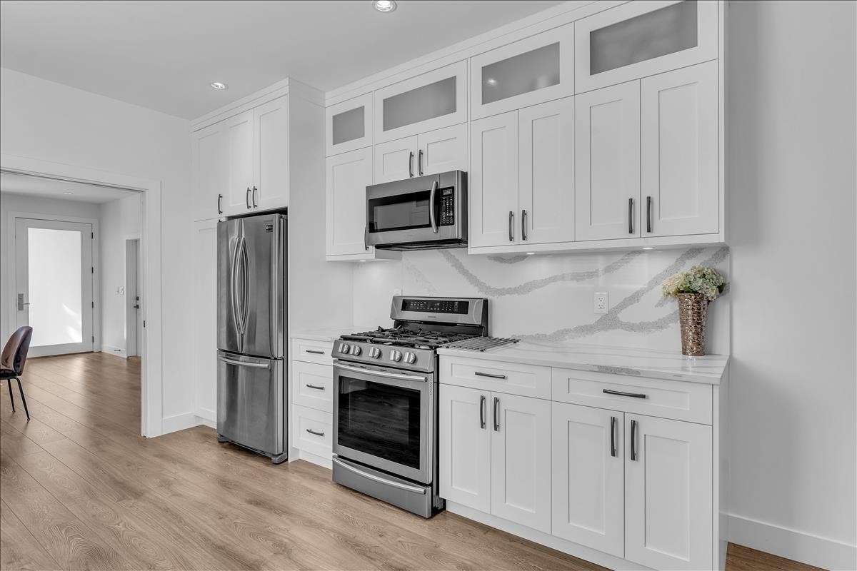 7430 Canada Way, Burnaby, BC