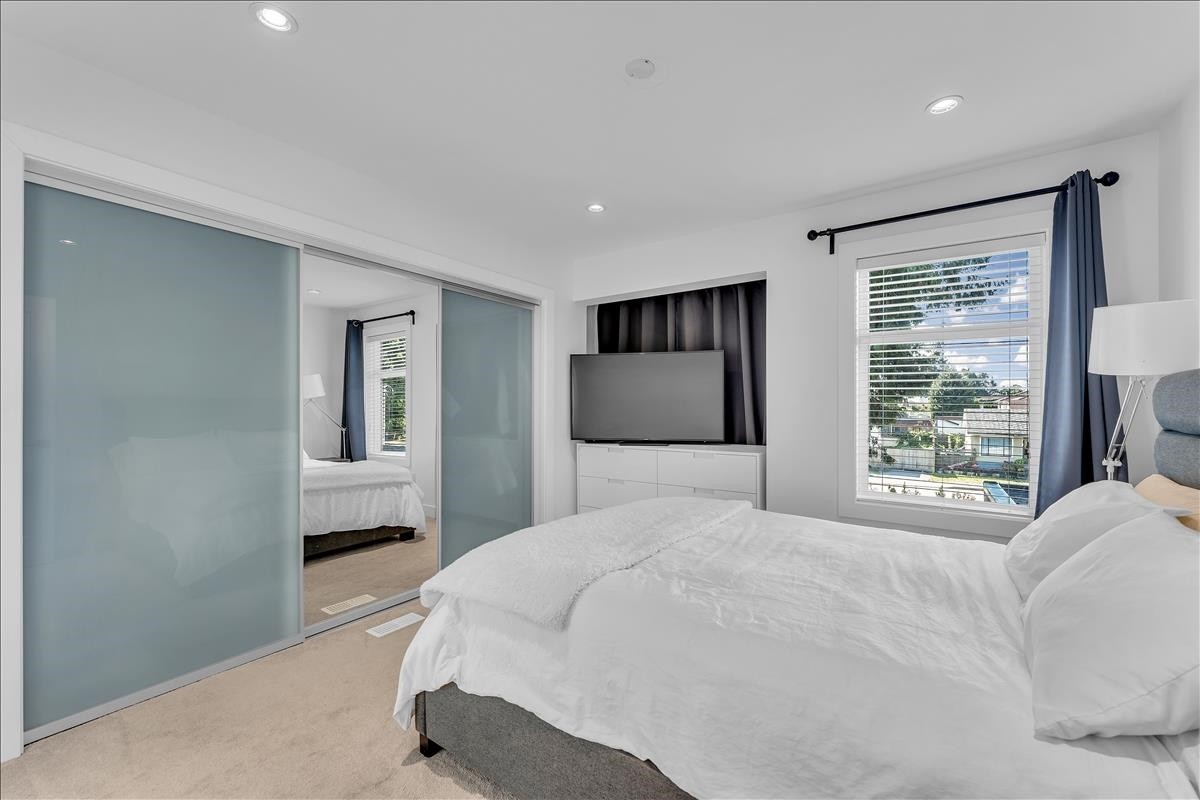 7430 Canada Way, Burnaby, BC
