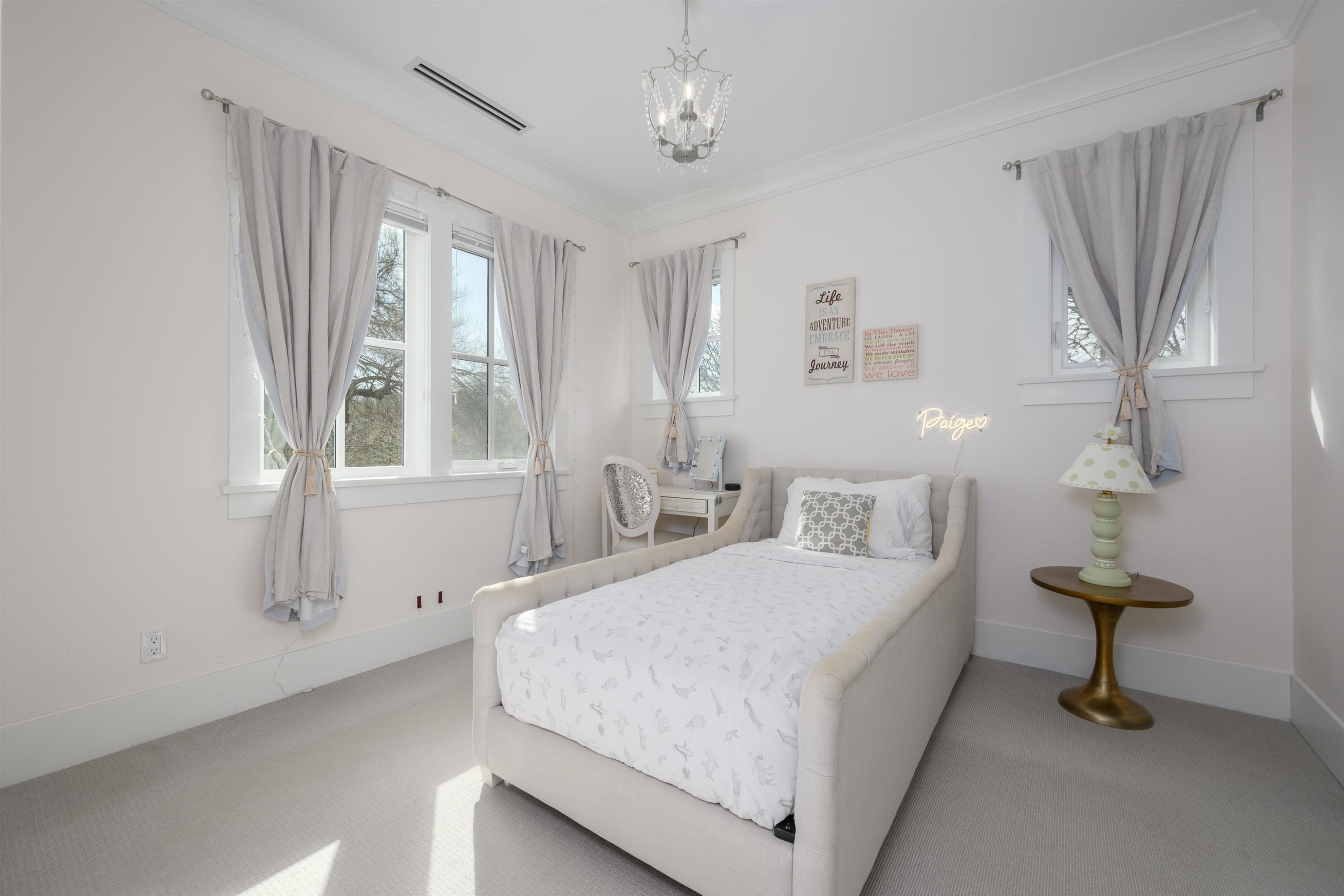 4297 11Th Avenue W, Vancouver, BC