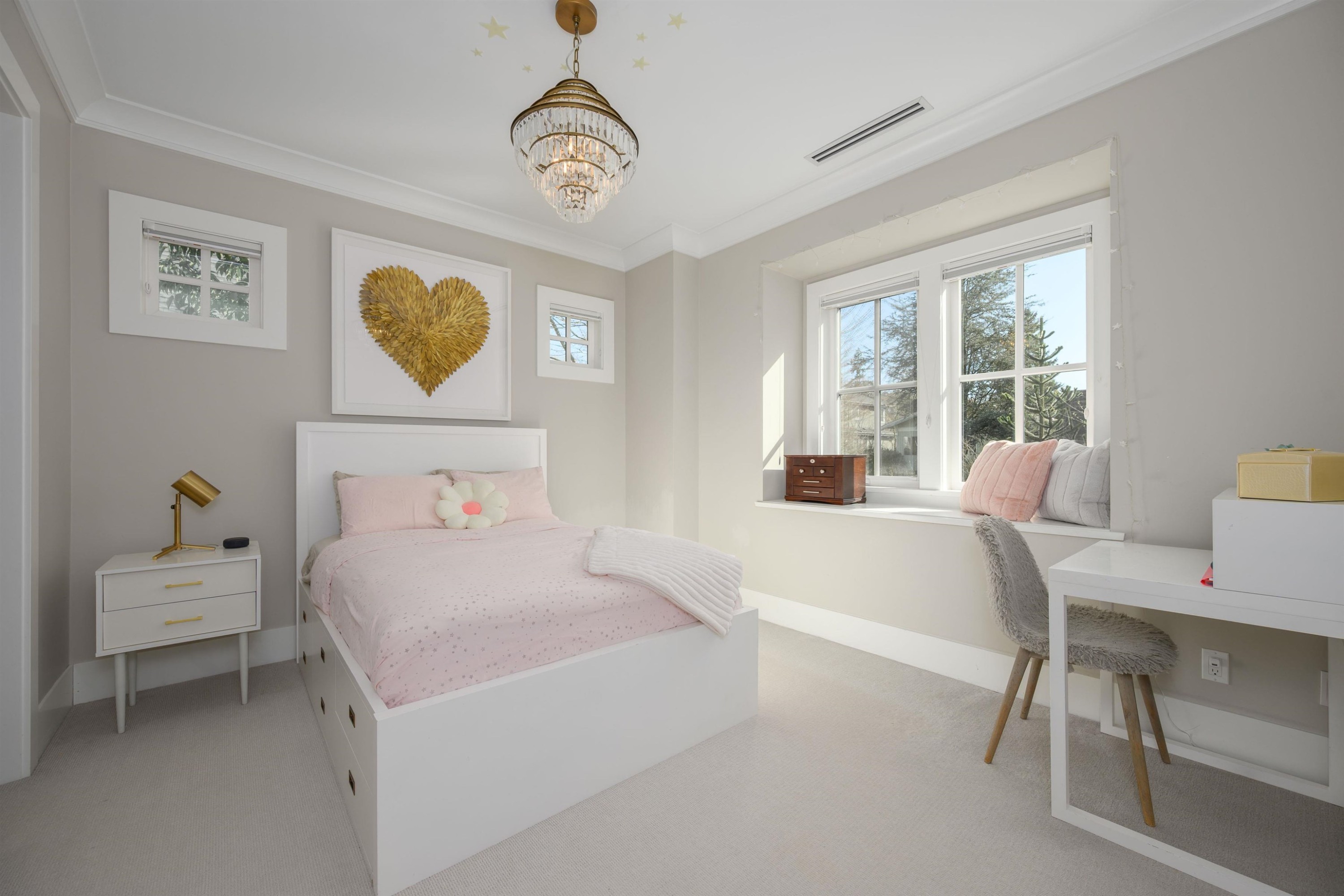 4297 11Th Avenue W, Vancouver, BC