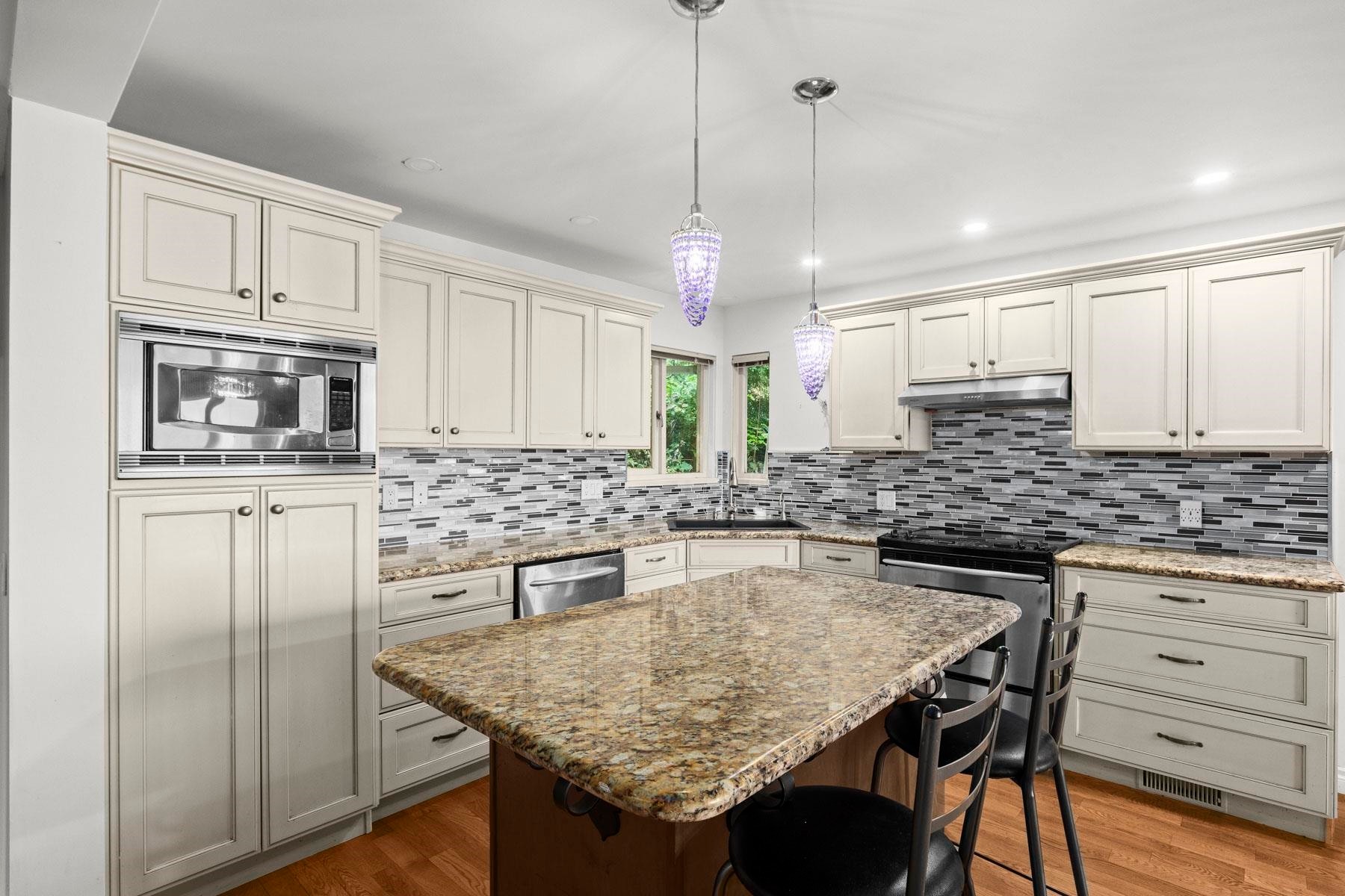 661 Andover Crescent, West Vancouver, BC