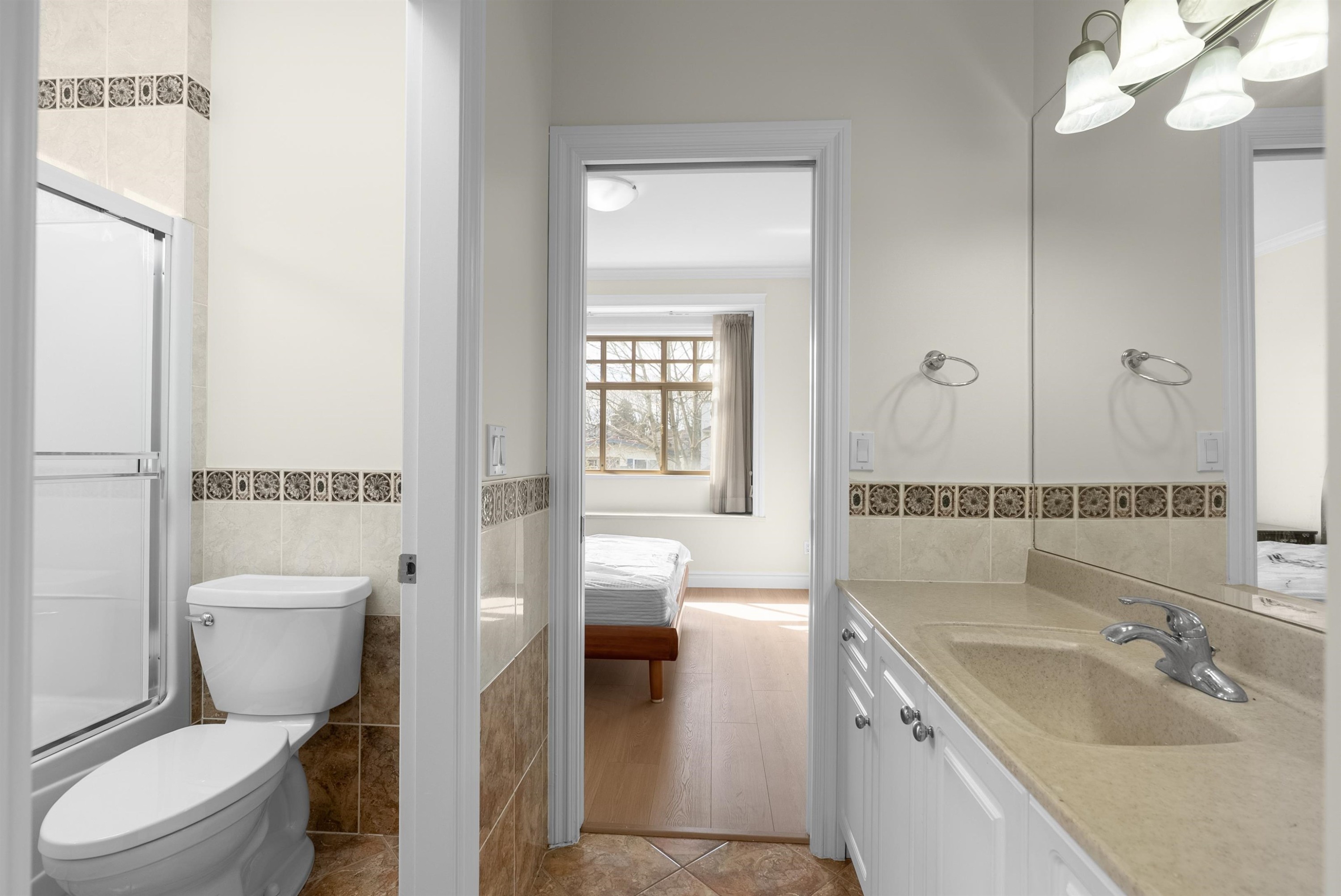 8038 Selkirk Street, Vancouver, BC