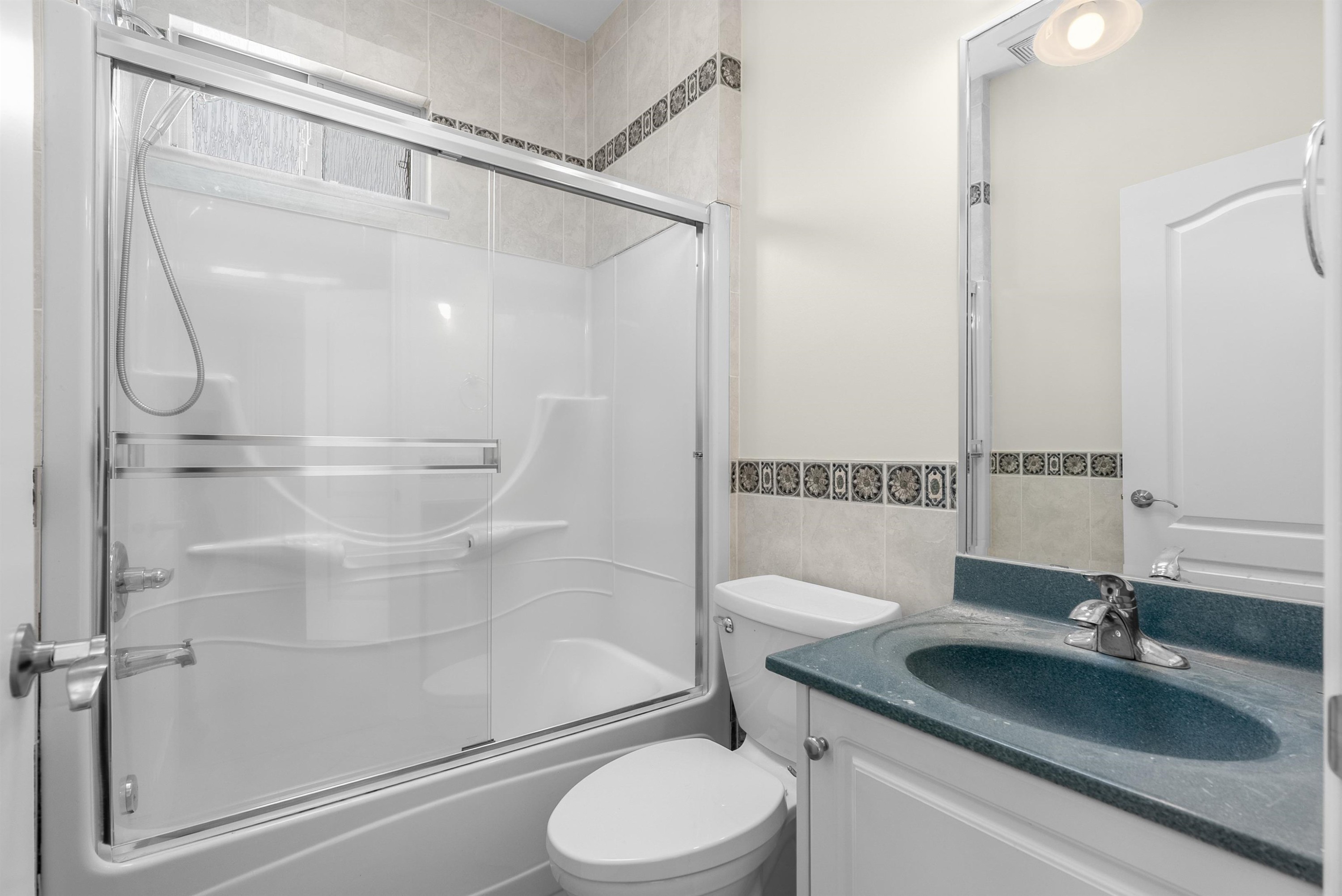 8038 Selkirk Street, Vancouver, BC