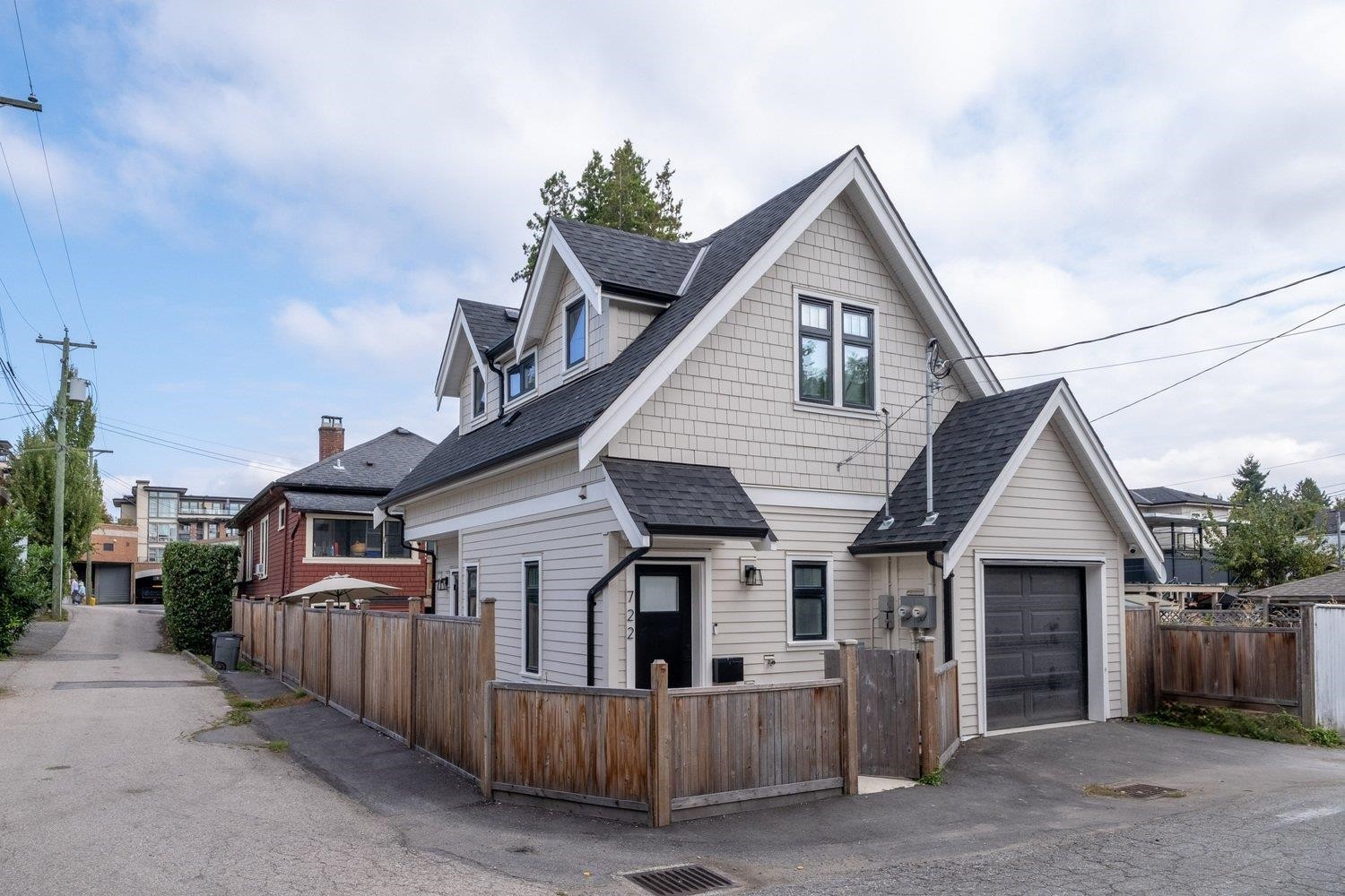 720 30Th Avenue E, Vancouver, BC