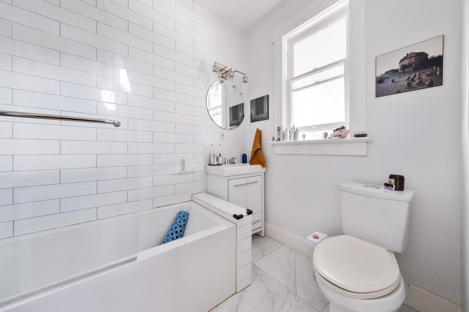 720 30Th Avenue E, Vancouver, BC