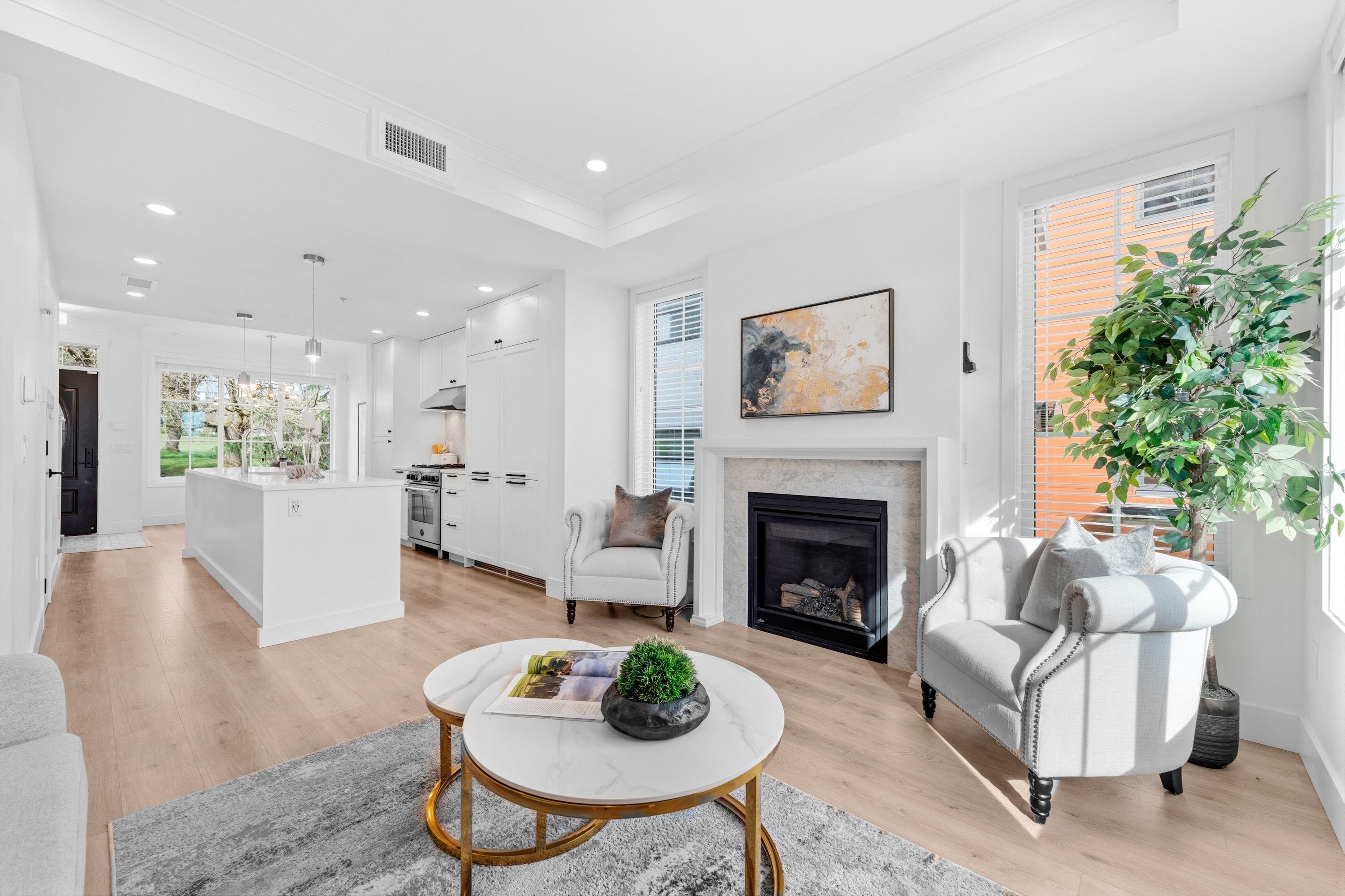 322 62Nd Avenue W, Vancouver, BC