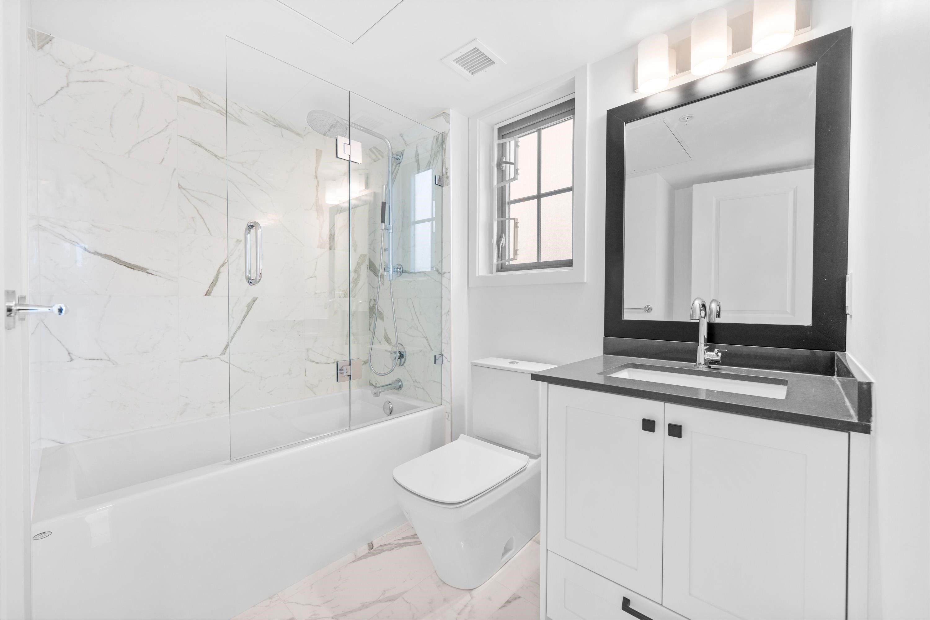 322 62Nd Avenue W, Vancouver, BC