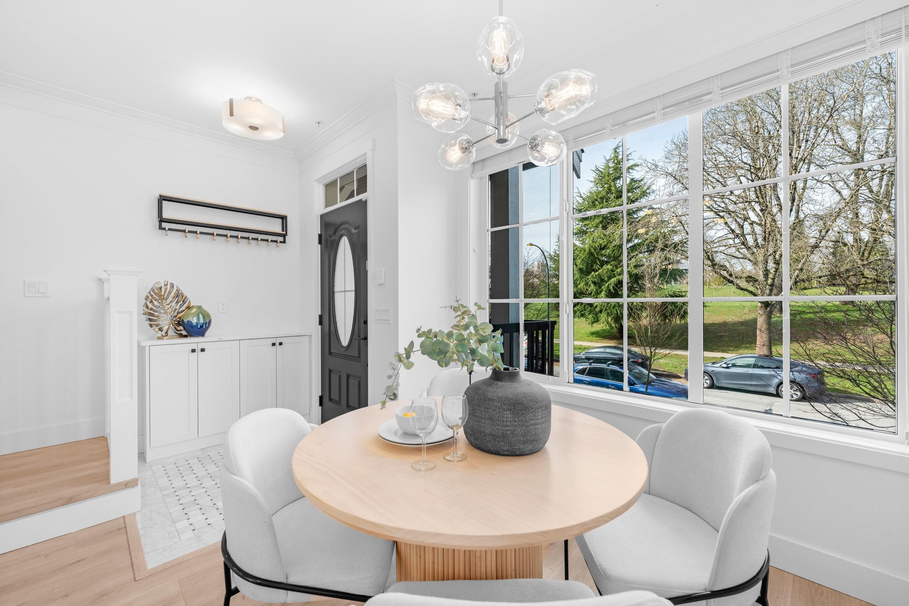 322 62Nd Avenue W, Vancouver, BC