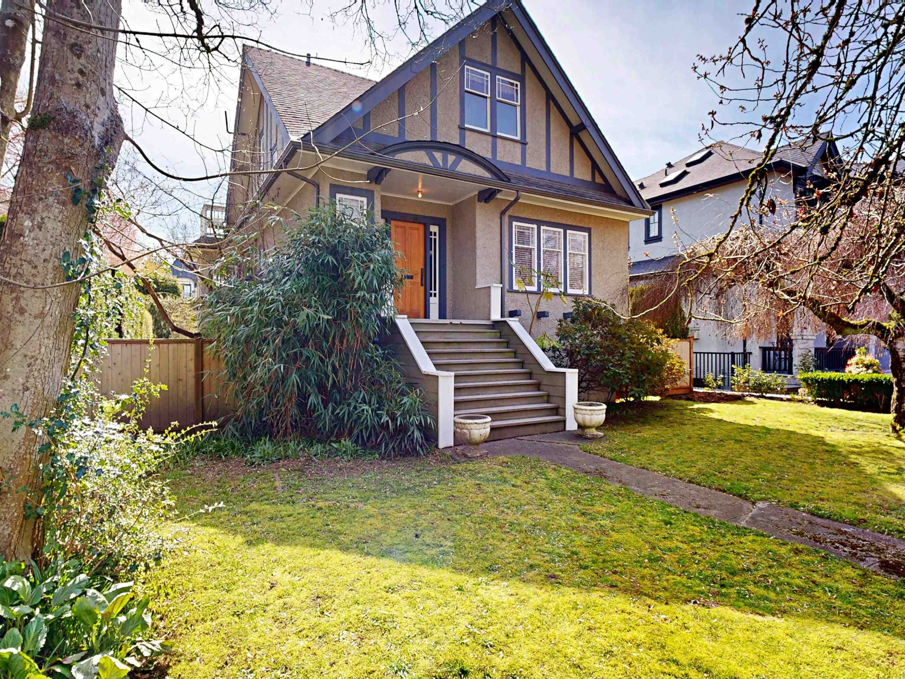 4402 12Th Avenue W, Vancouver, BC