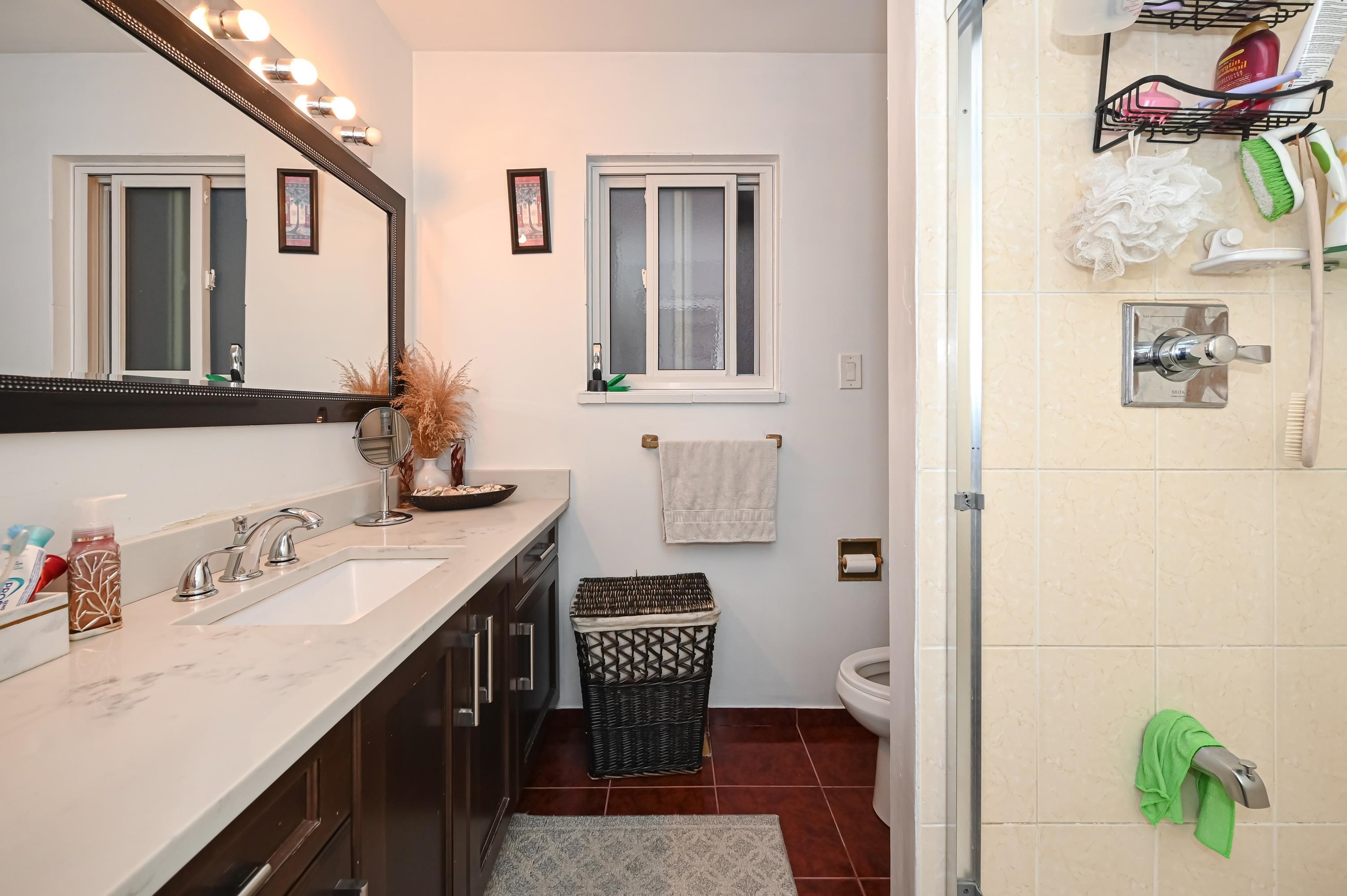 2295 48Th Avenue E, Vancouver, BC