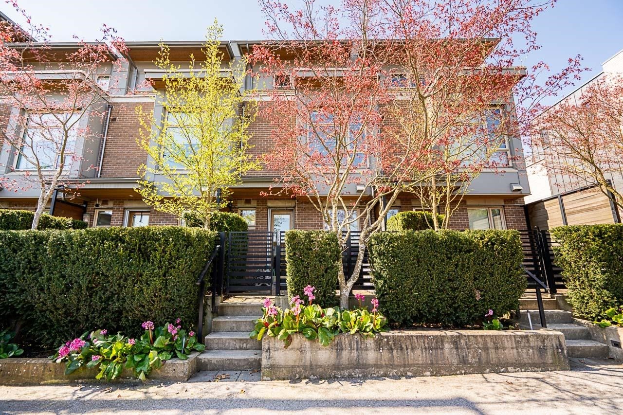 5518 Oak Street, Vancouver, BC