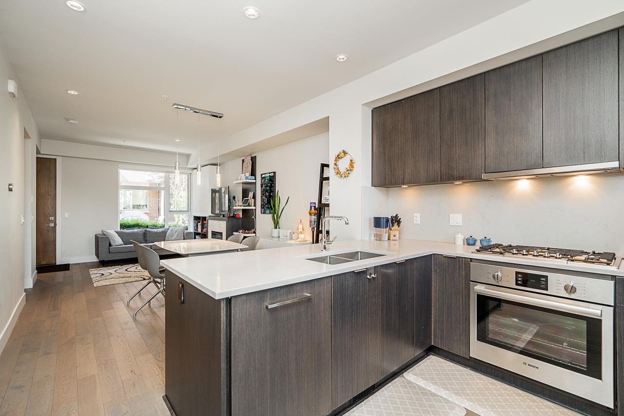 5518 Oak Street, Vancouver, BC