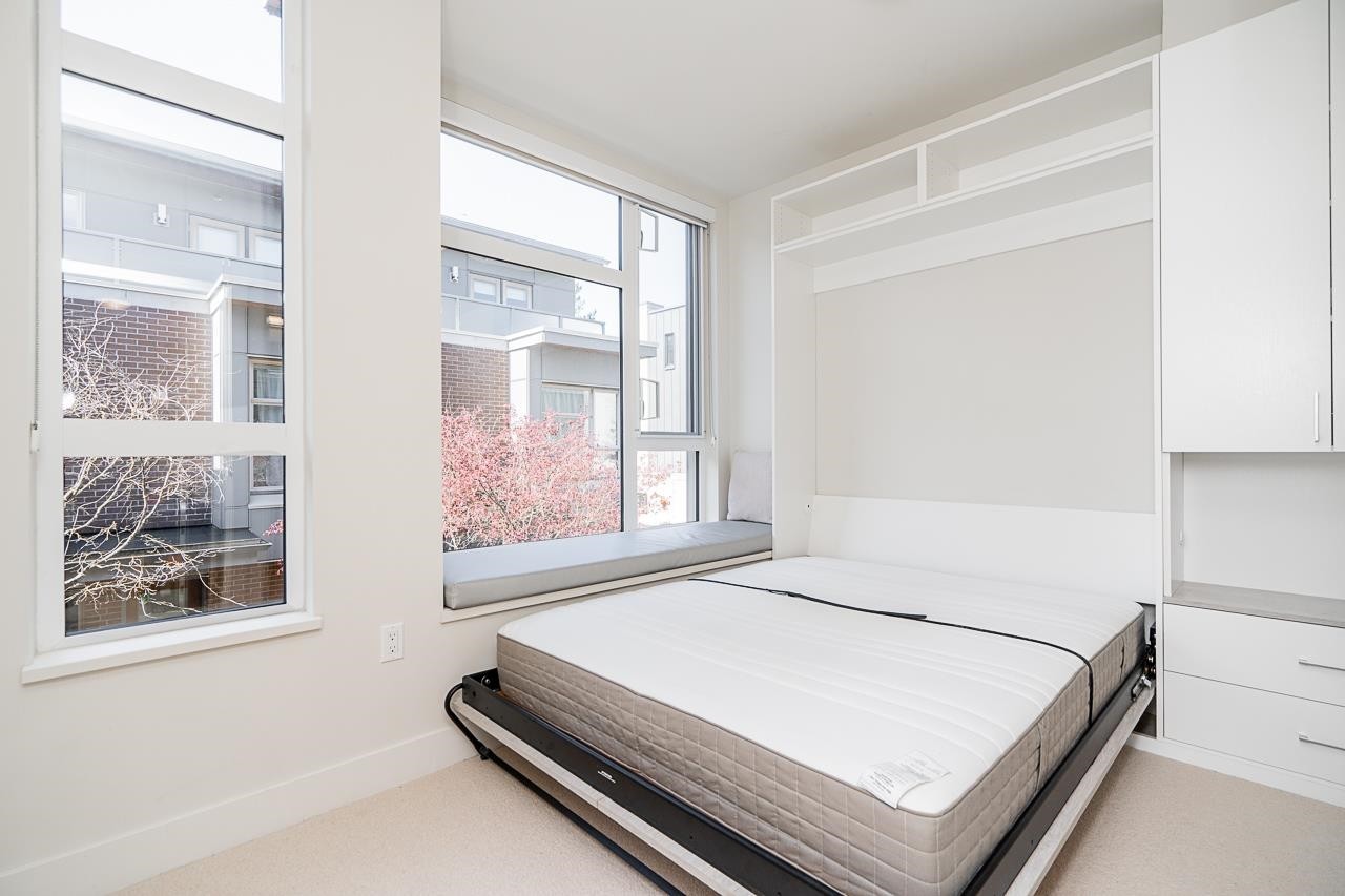5518 Oak Street, Vancouver, BC