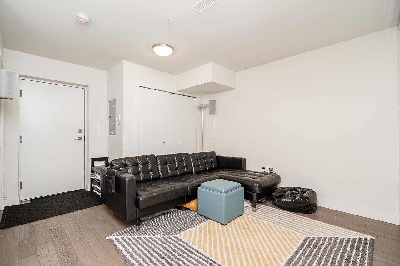 5518 Oak Street, Vancouver, BC