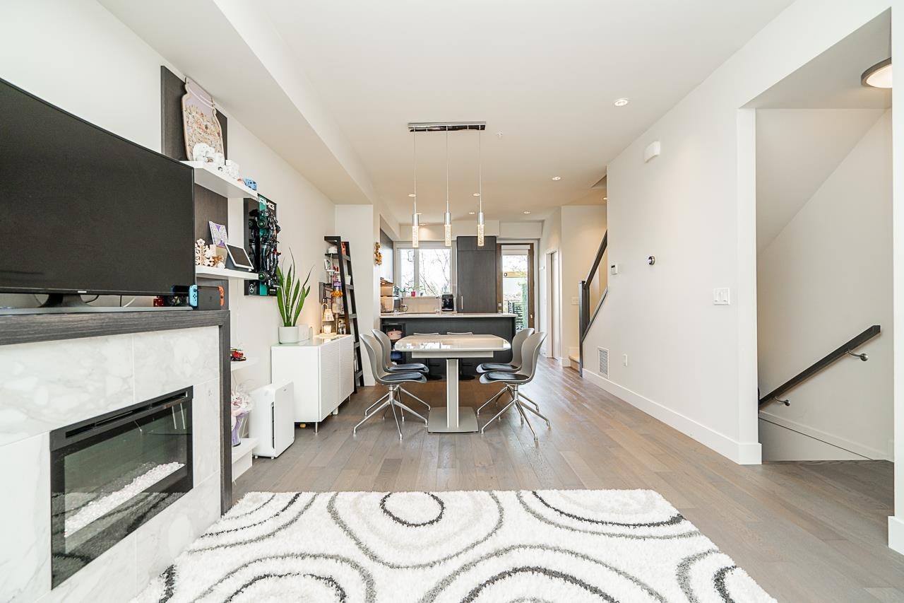 5518 Oak Street, Vancouver, BC