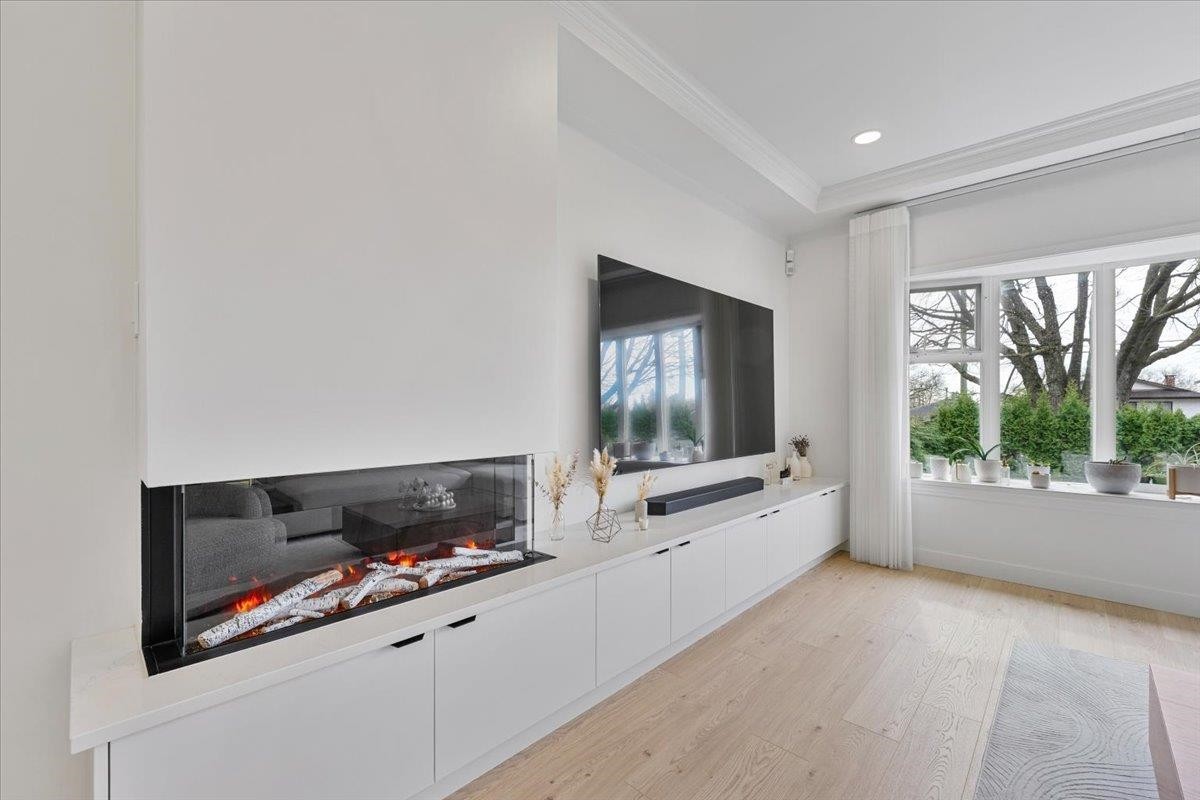 817 60Th Avenue W, Vancouver, BC