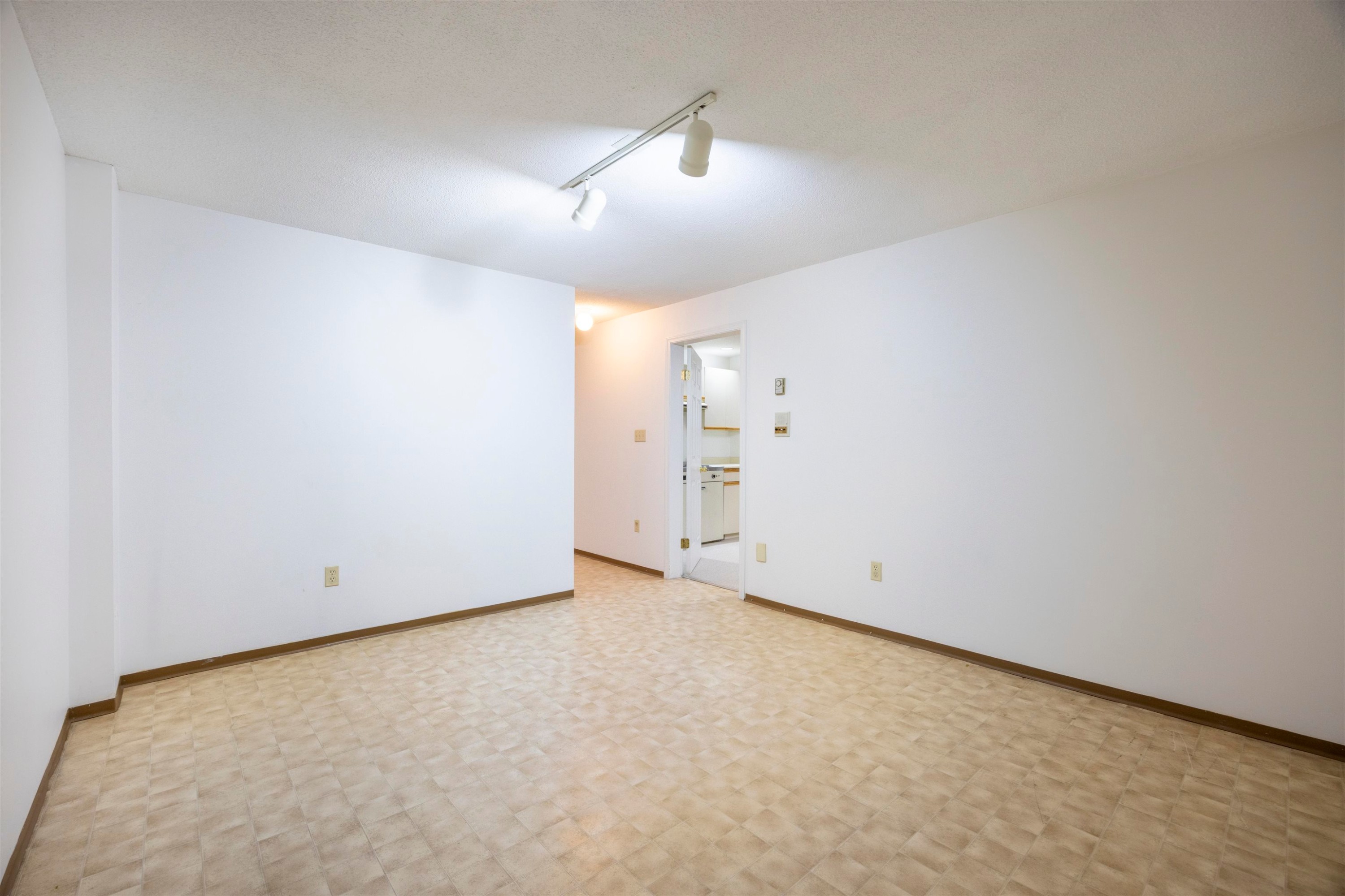 2063 47Th Avenue W, Vancouver, BC