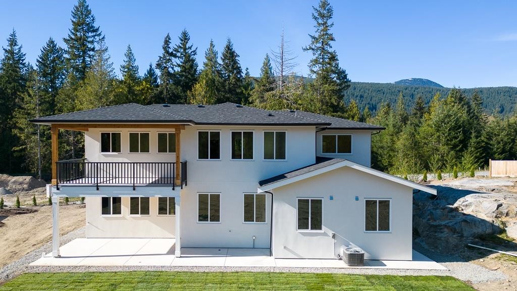 1236 Castle Road, Gibsons, BC - Outdoor