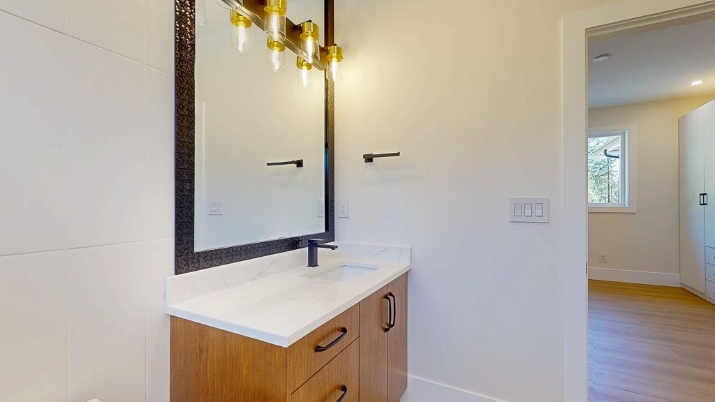 1236 Castle Road, Gibsons, BC - Indoor
