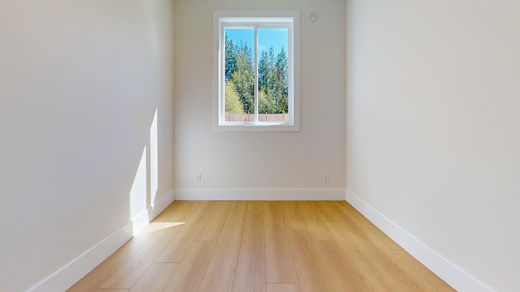 1236 Castle Road, Gibsons, BC - Indoor Photo Showing Other Room