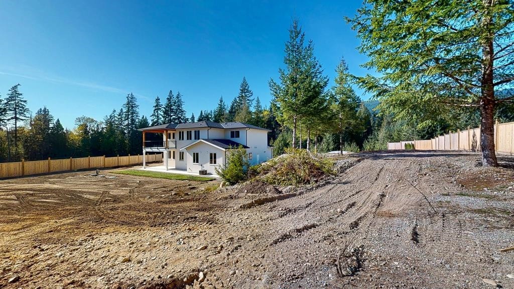1236 Castle Road, Gibsons, BC - Outdoor