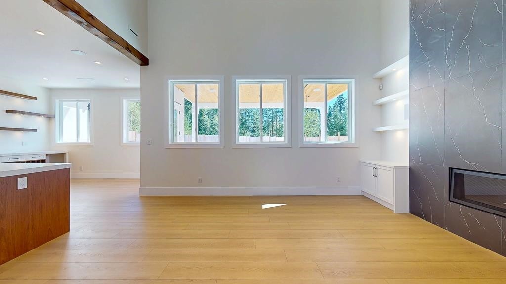 1236 Castle Road, Gibsons, BC - Indoor