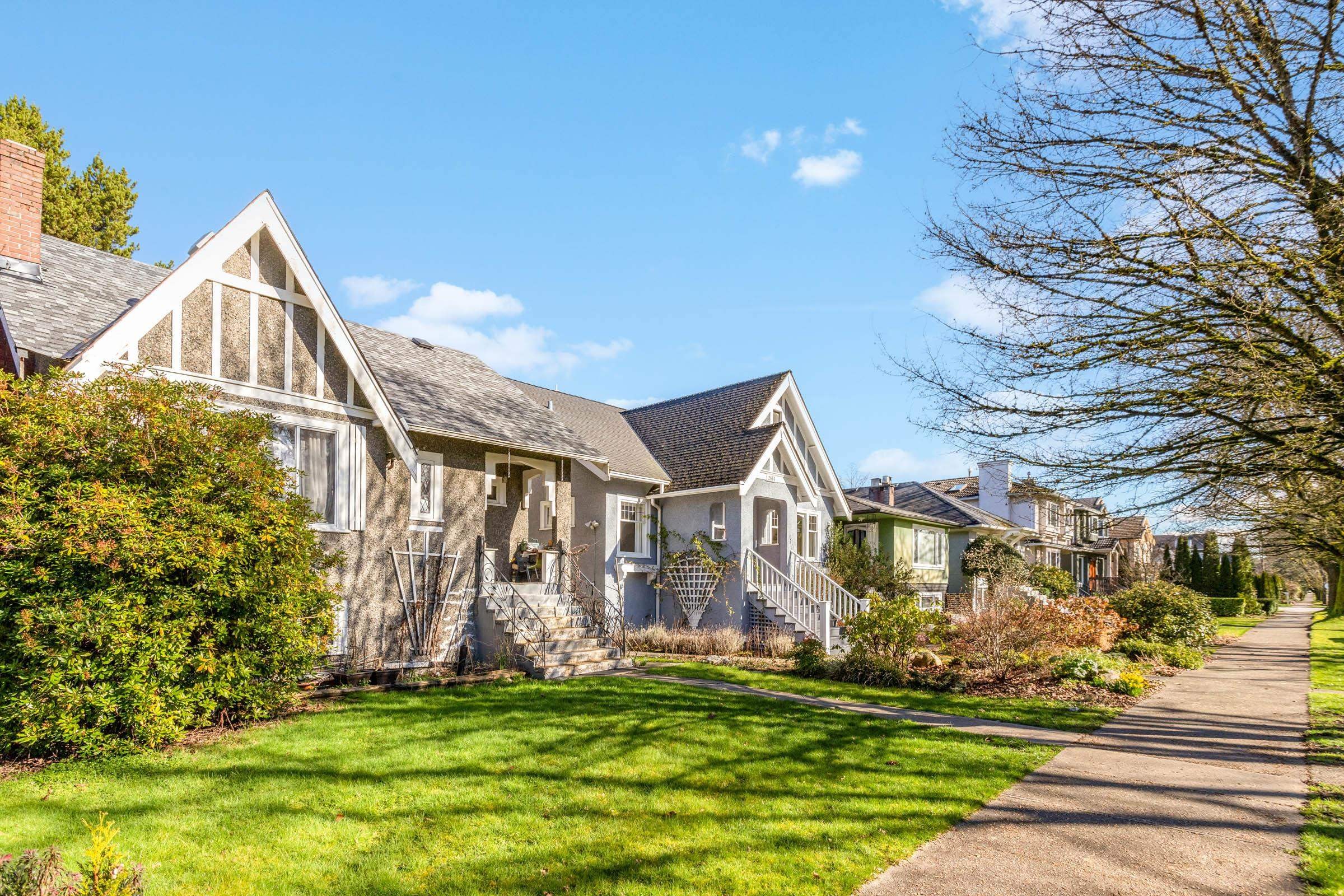 2861 15Th Avenue W, Vancouver, BC