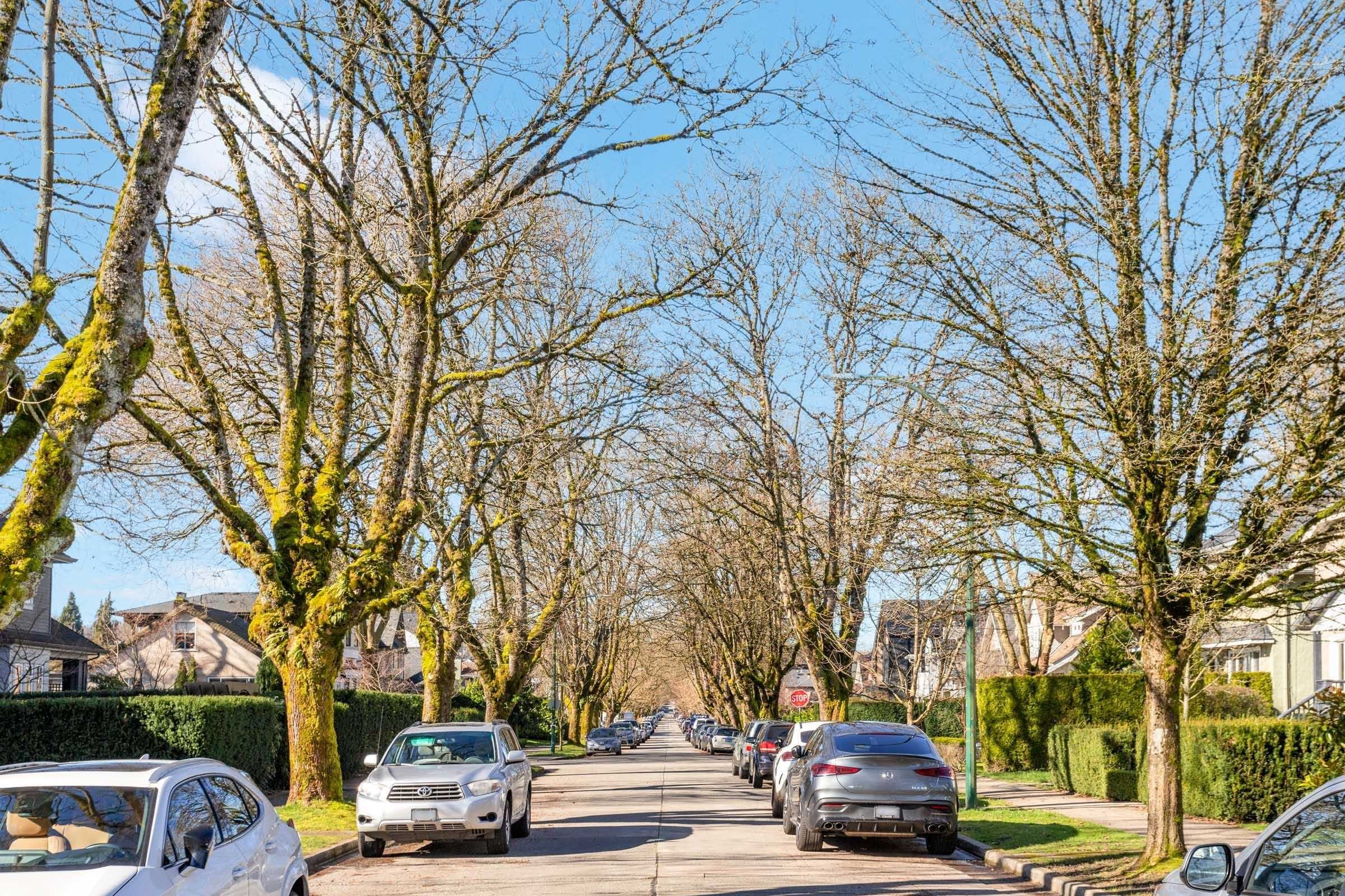 2861 15Th Avenue W, Vancouver, BC