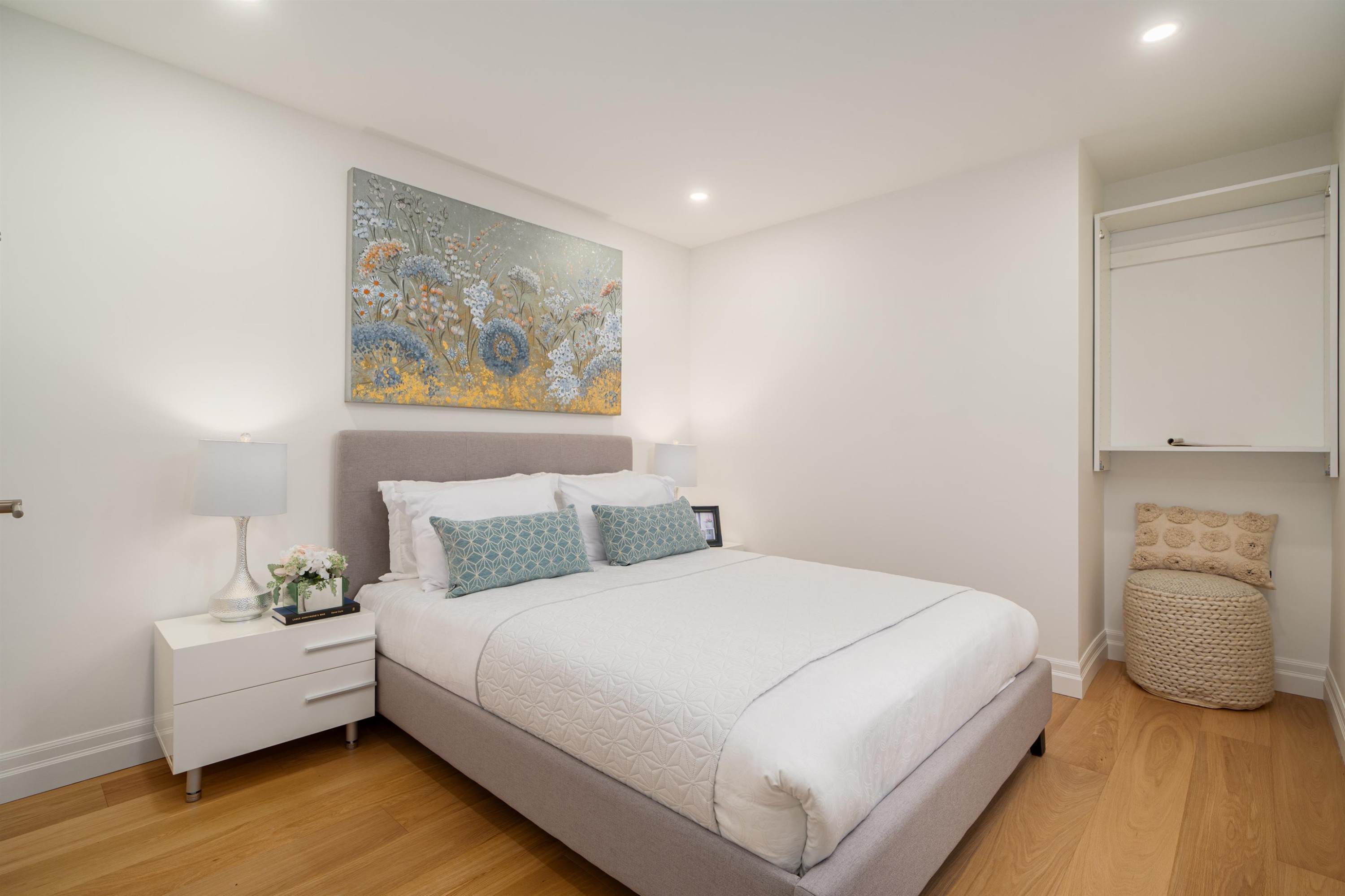 2523 8Th Avenue W, Vancouver, BC