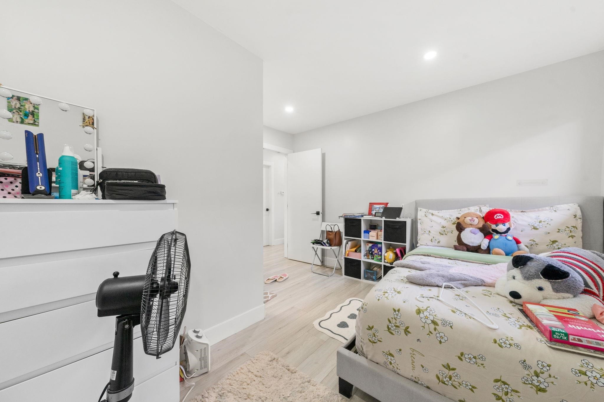 2506 45Th Avenue E, Vancouver, BC