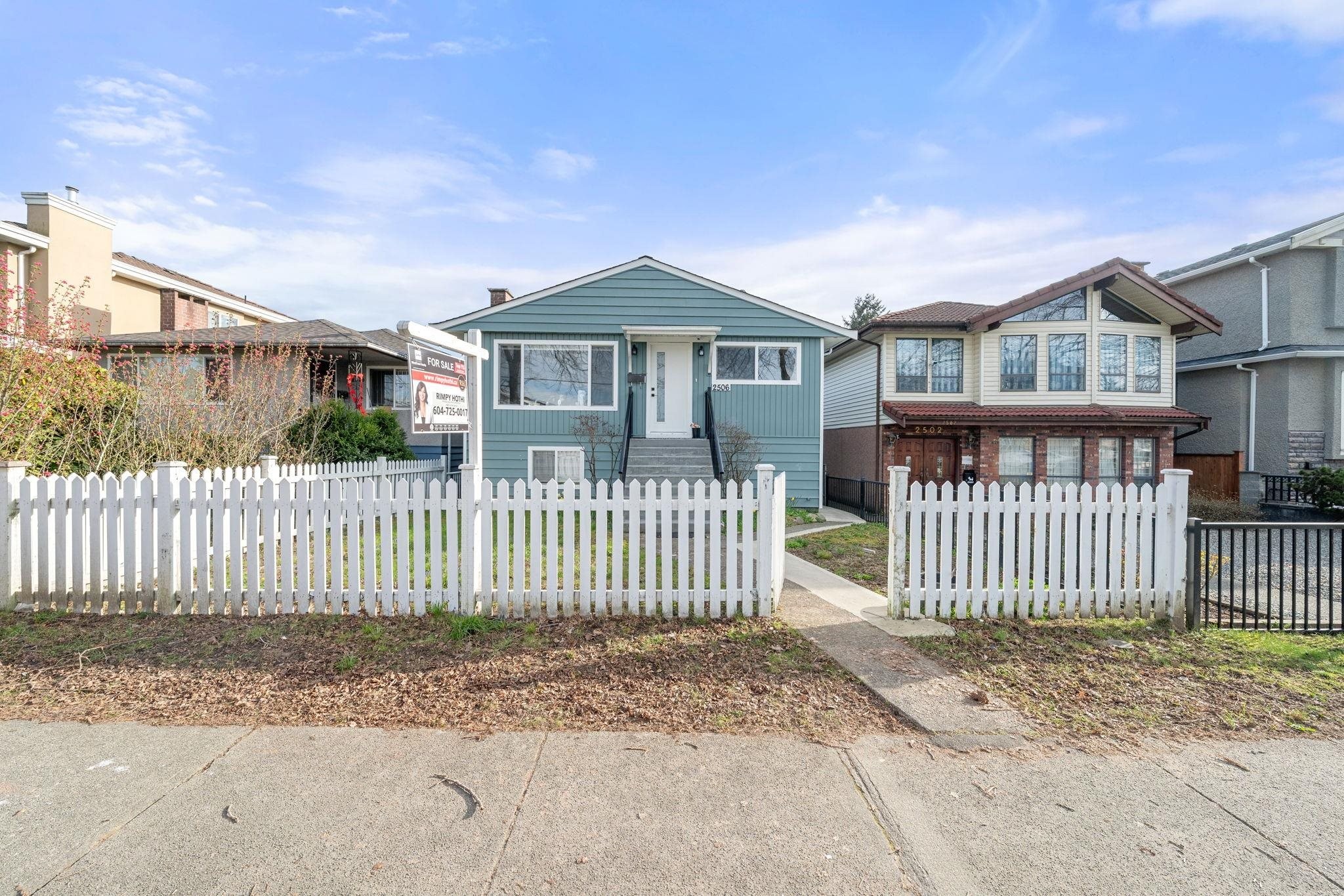 2506 45Th Avenue E, Vancouver, BC