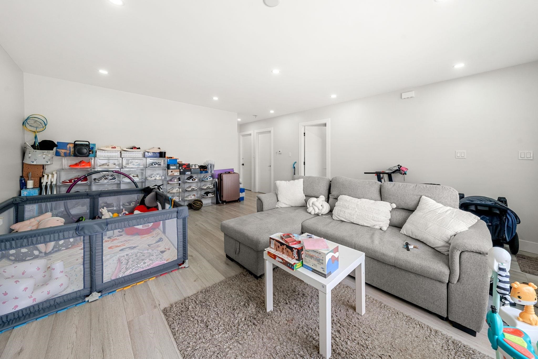 2506 45Th Avenue E, Vancouver, BC