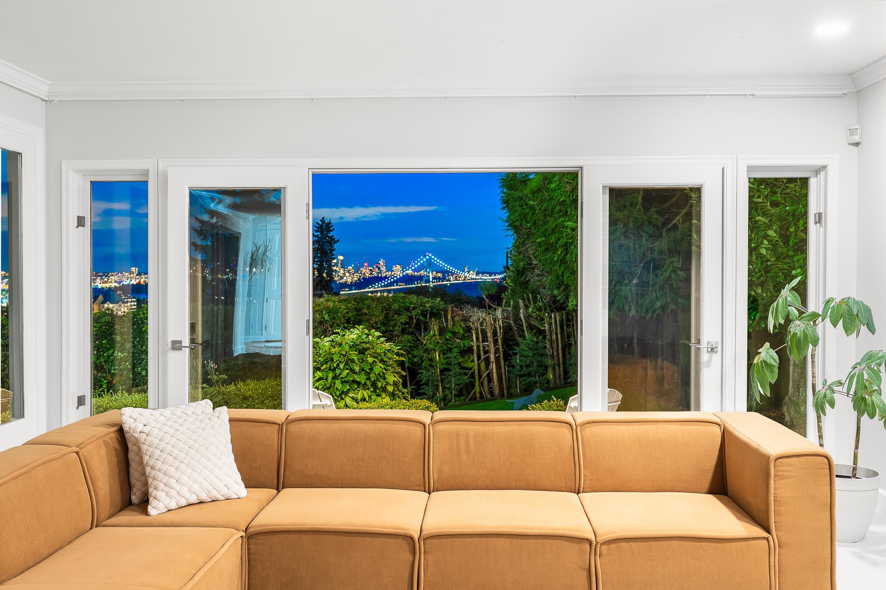 816 Anderson Crescent, West Vancouver, BC