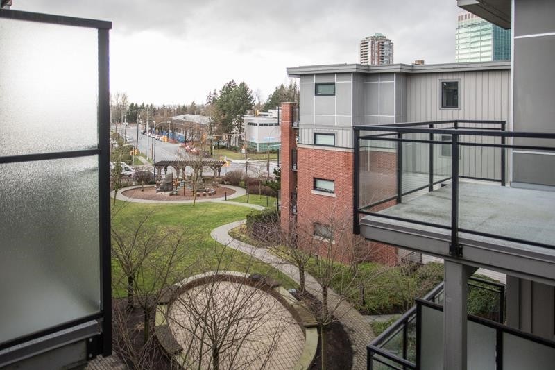 417-7058 14Th Avenue, Burnaby, BC