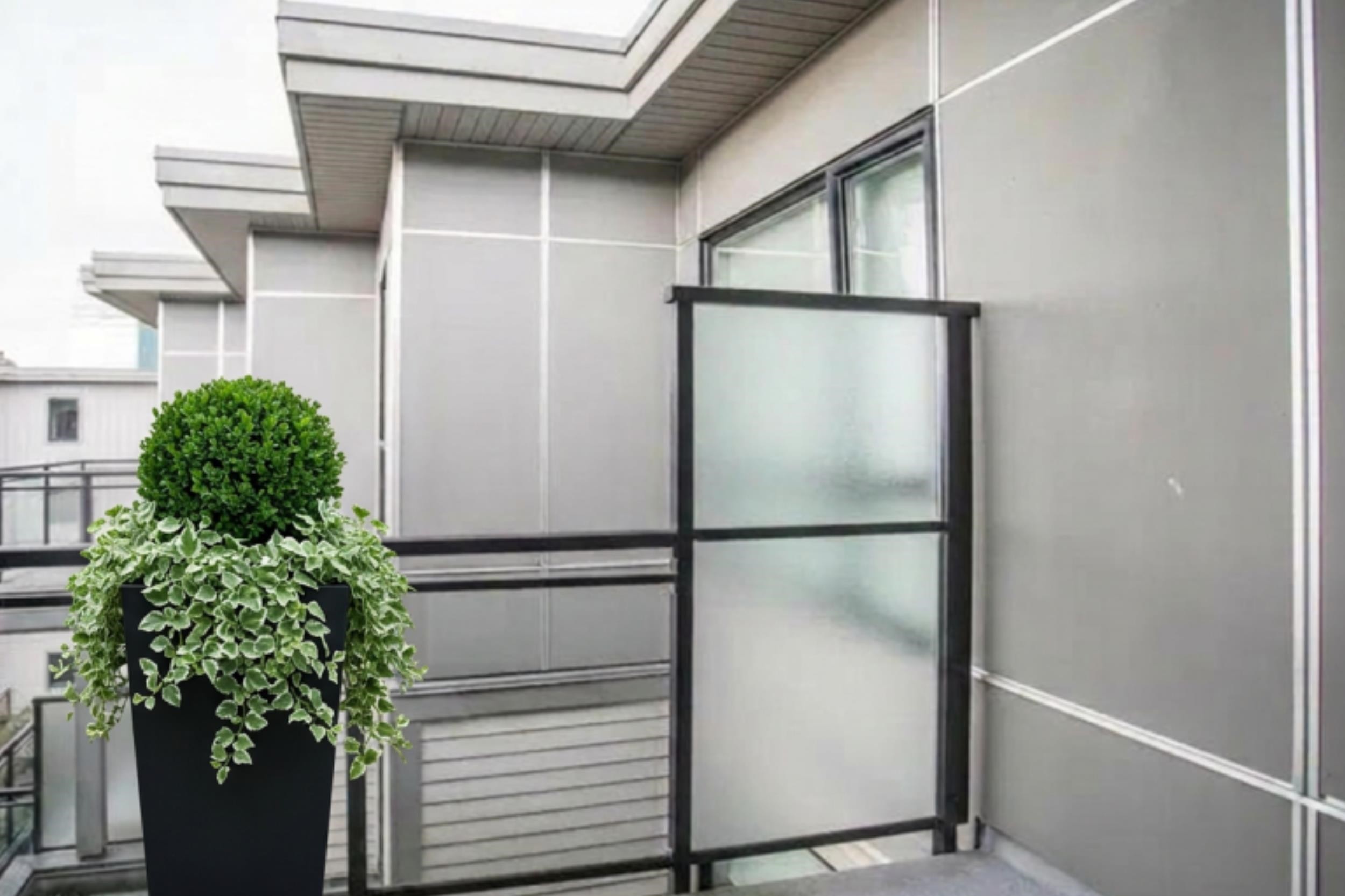 417-7058 14Th Avenue, Burnaby, BC