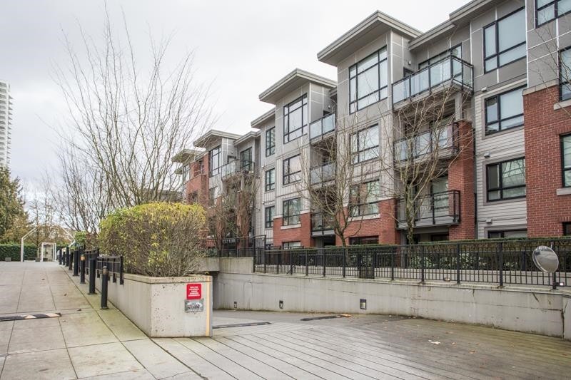 417-7058 14Th Avenue, Burnaby, BC