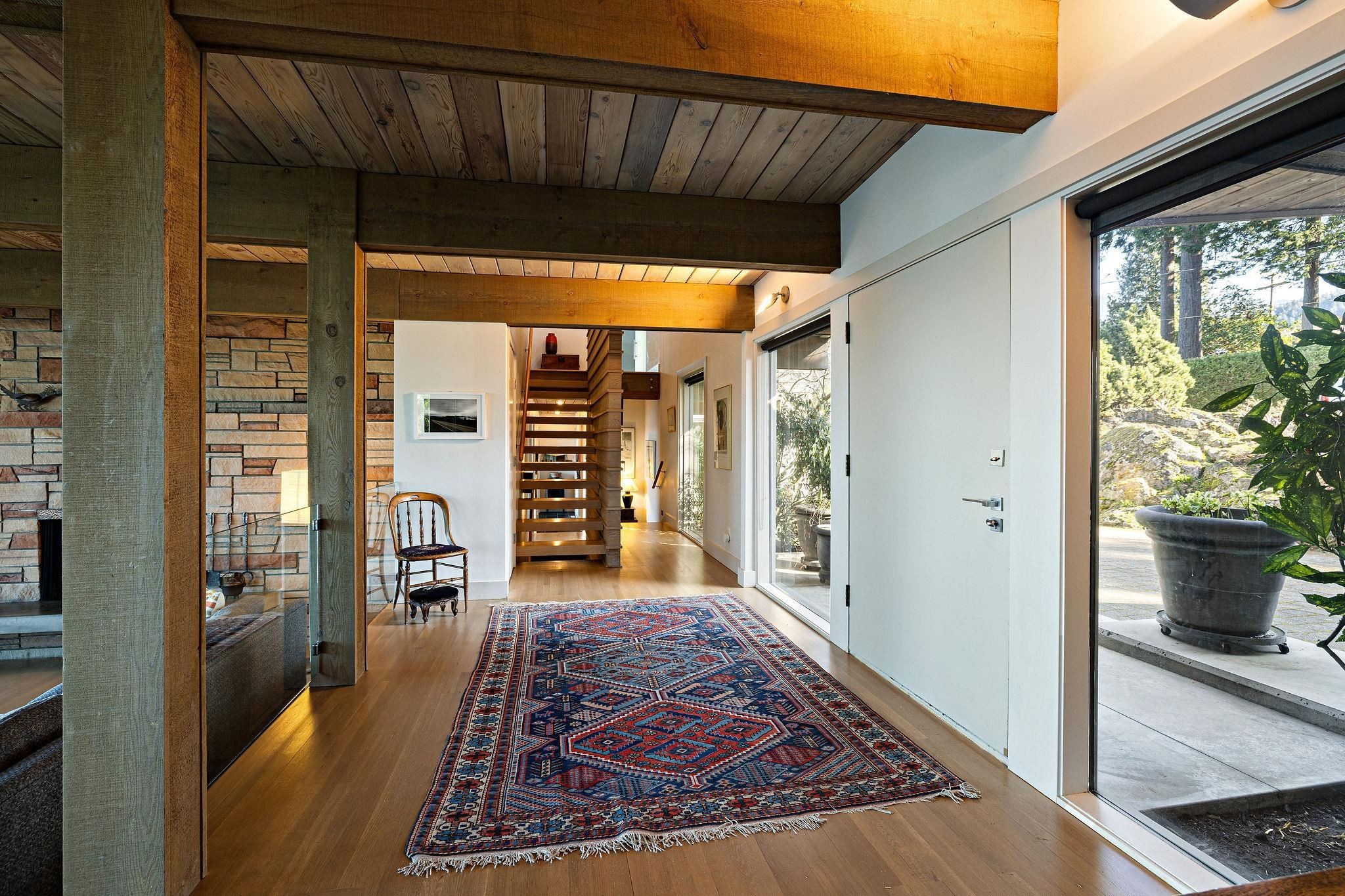 6235 Overstone Drive, West Vancouver, BC