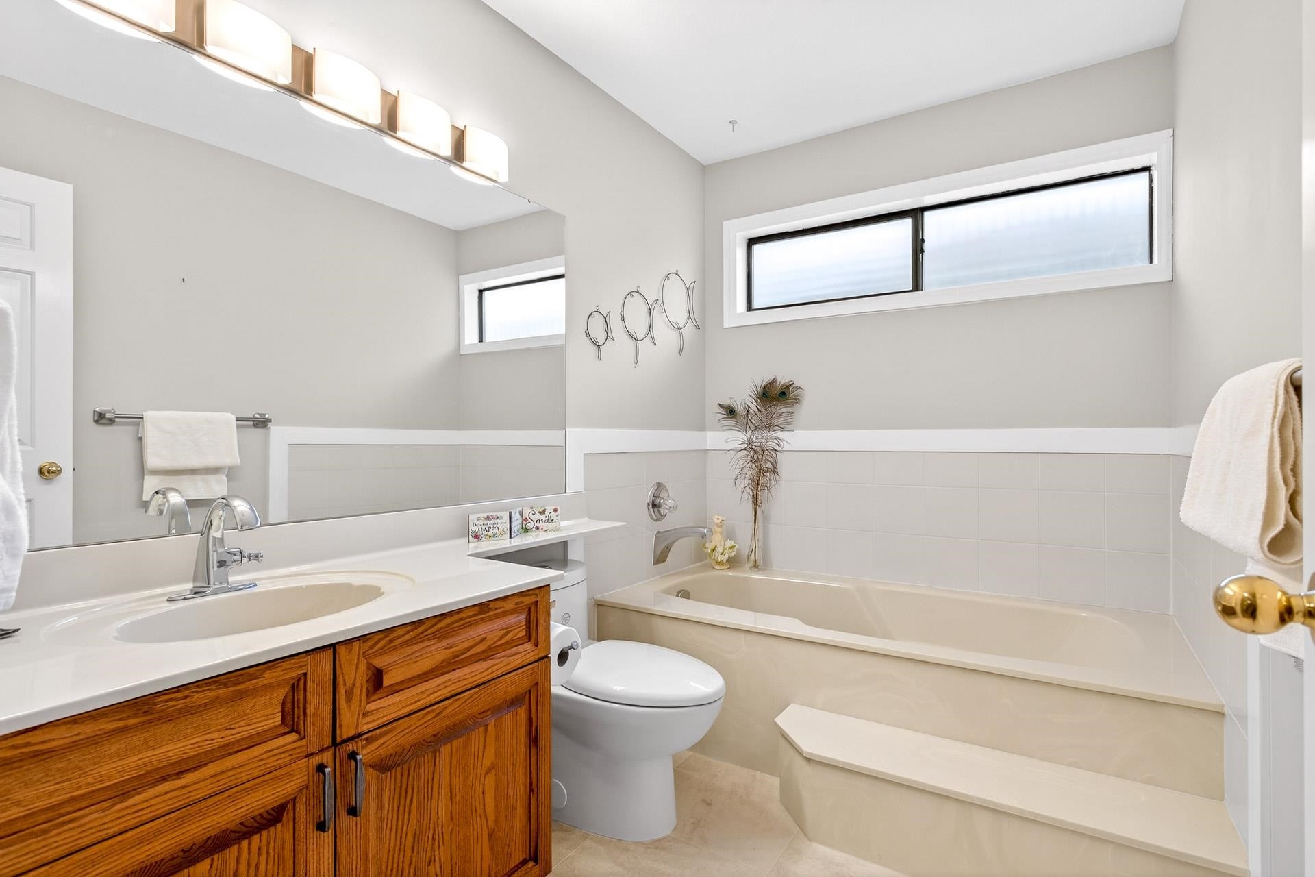 2572 Fuchsia Place, Coquitlam, BC