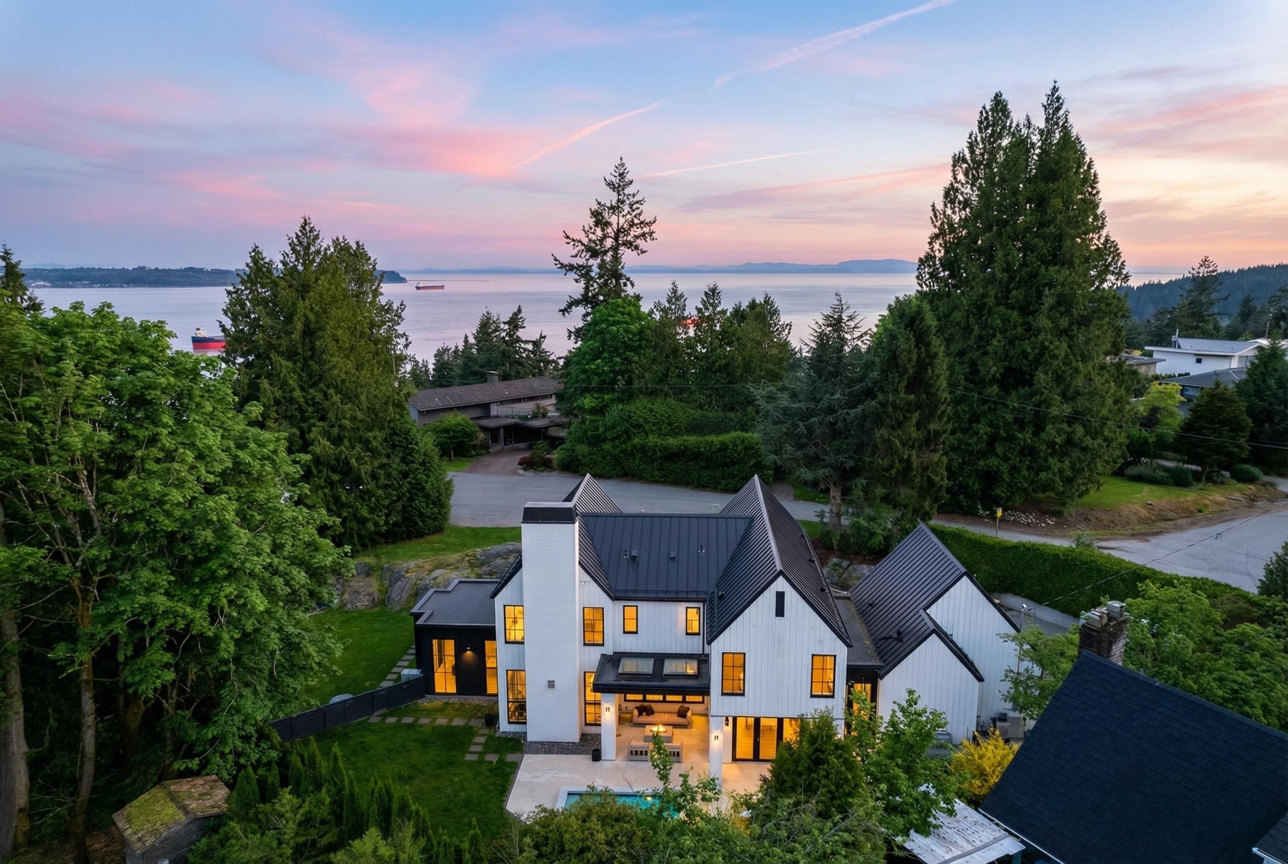4050 Ripple Place, West Vancouver, BC