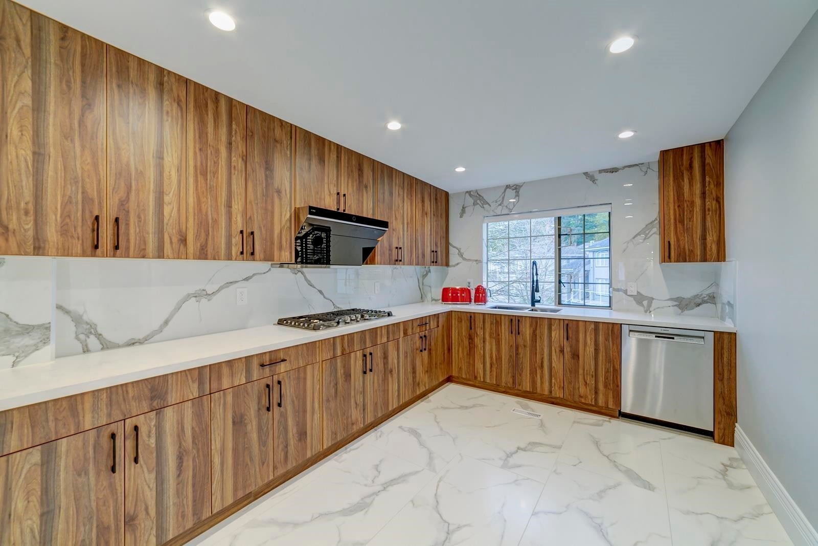 2962 Robson Drive, Coquitlam, BC