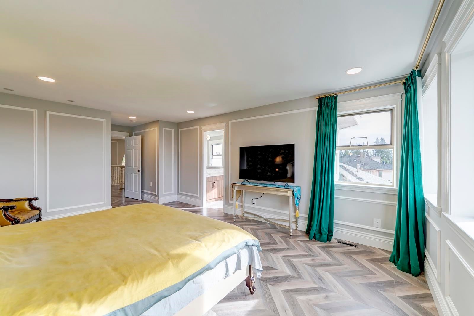 2962 Robson Drive, Coquitlam, BC