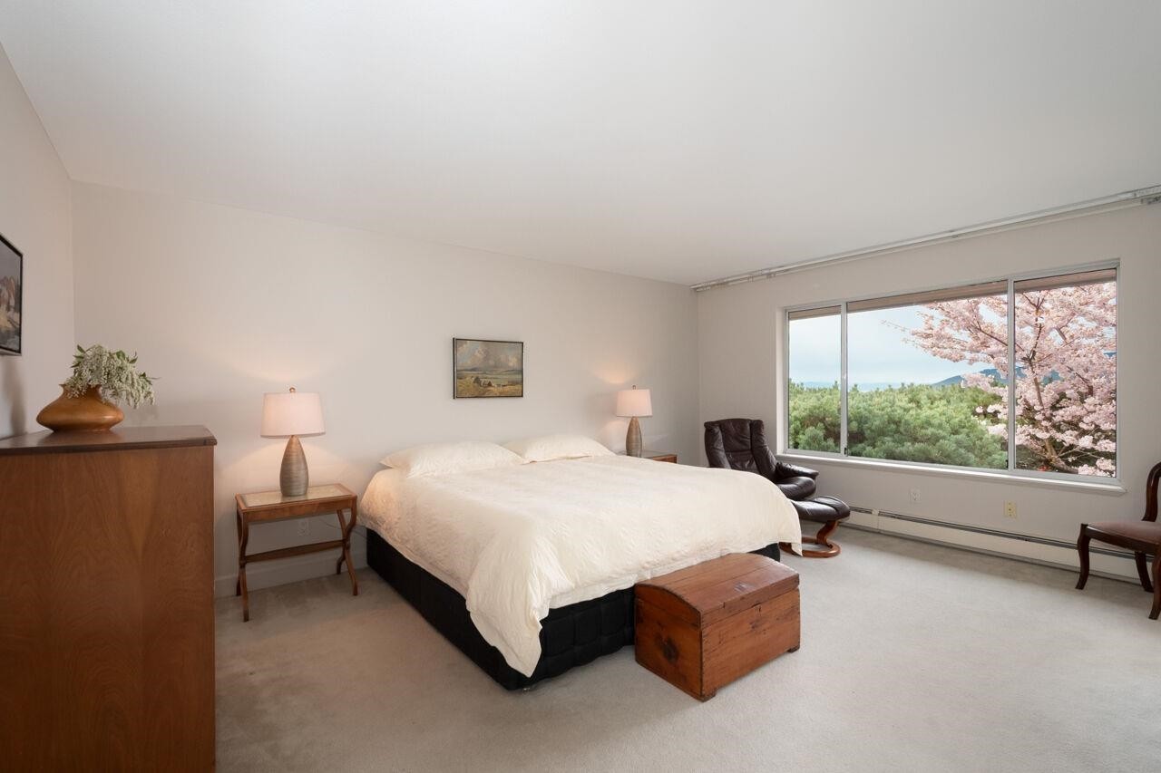 5436 Westhaven Place, West Vancouver, BC