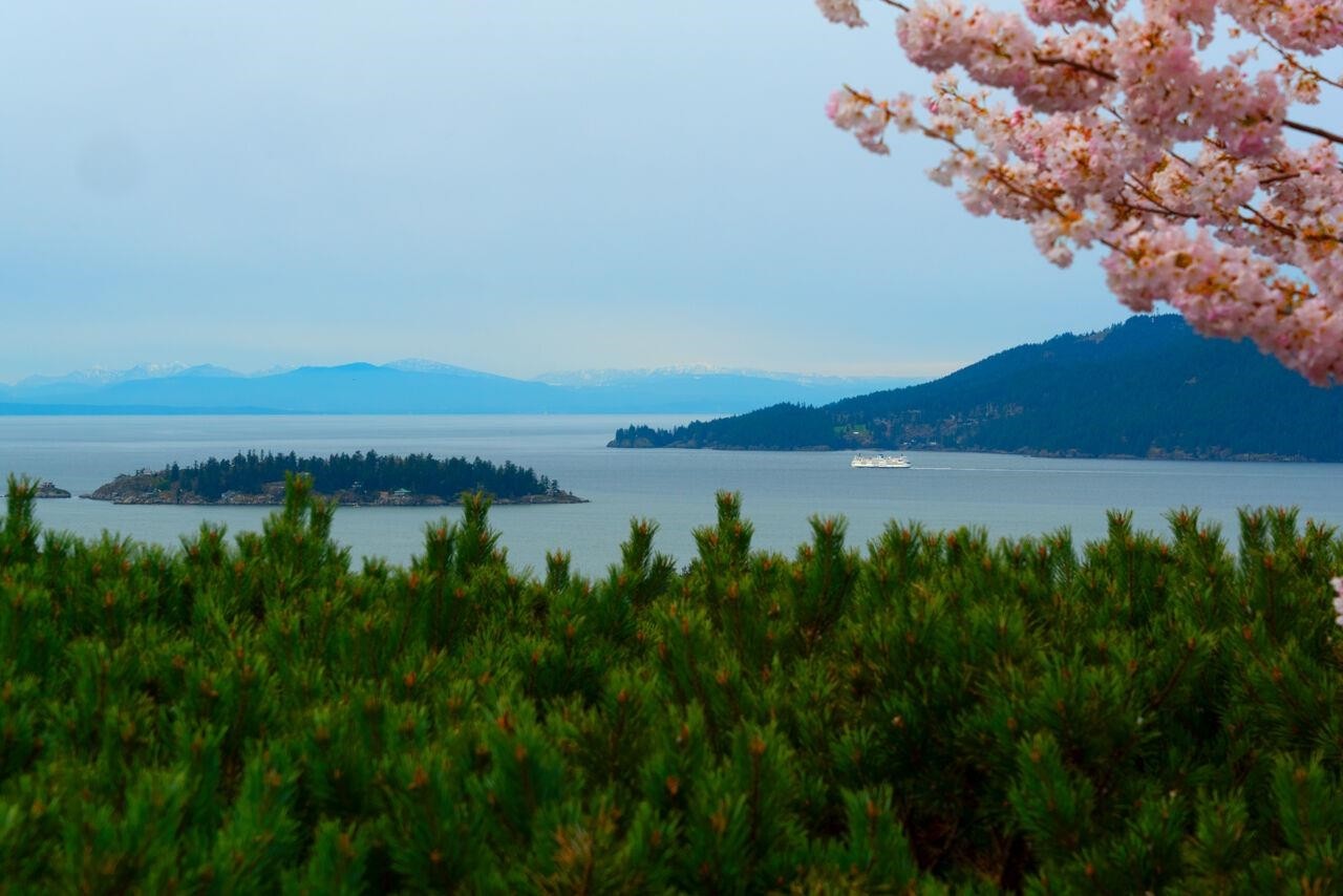 5436 Westhaven Place, West Vancouver, BC